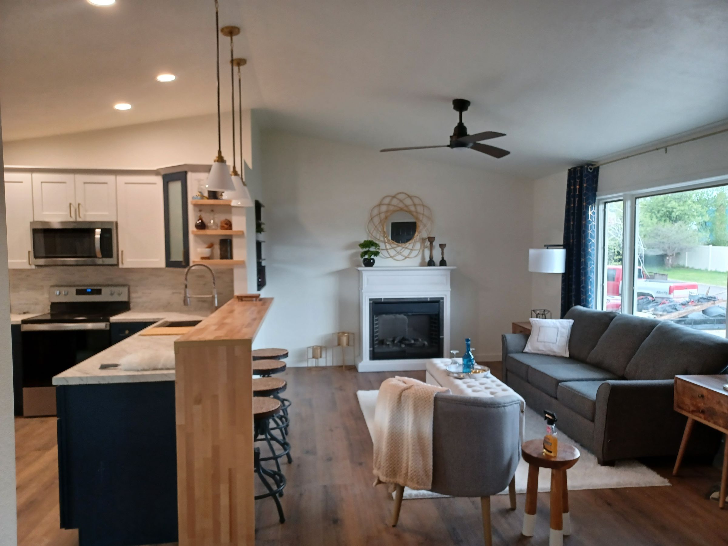 Mad Handy Construction & Repair llc's image