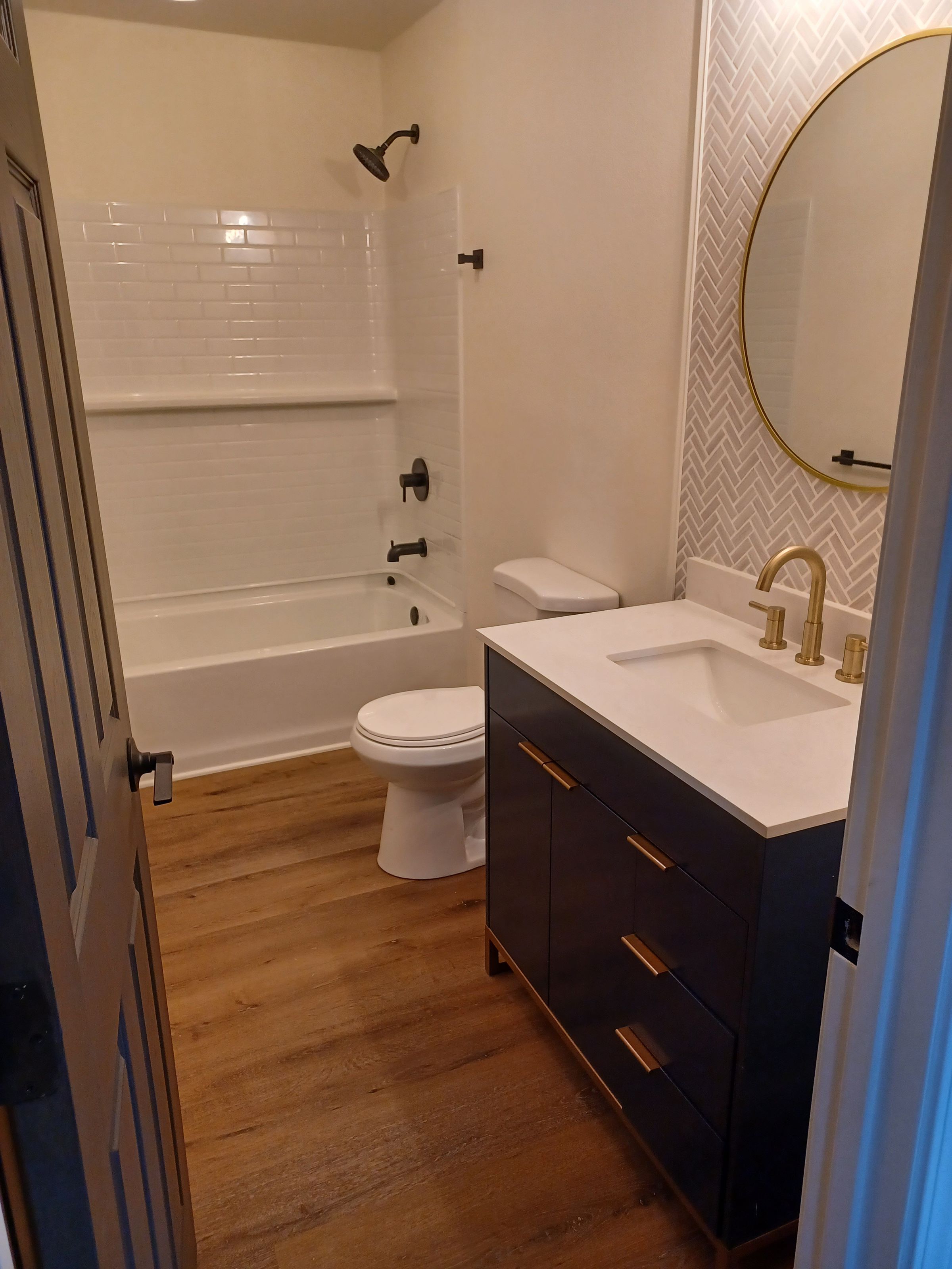 Mad Handy Construction & Repair llc's image