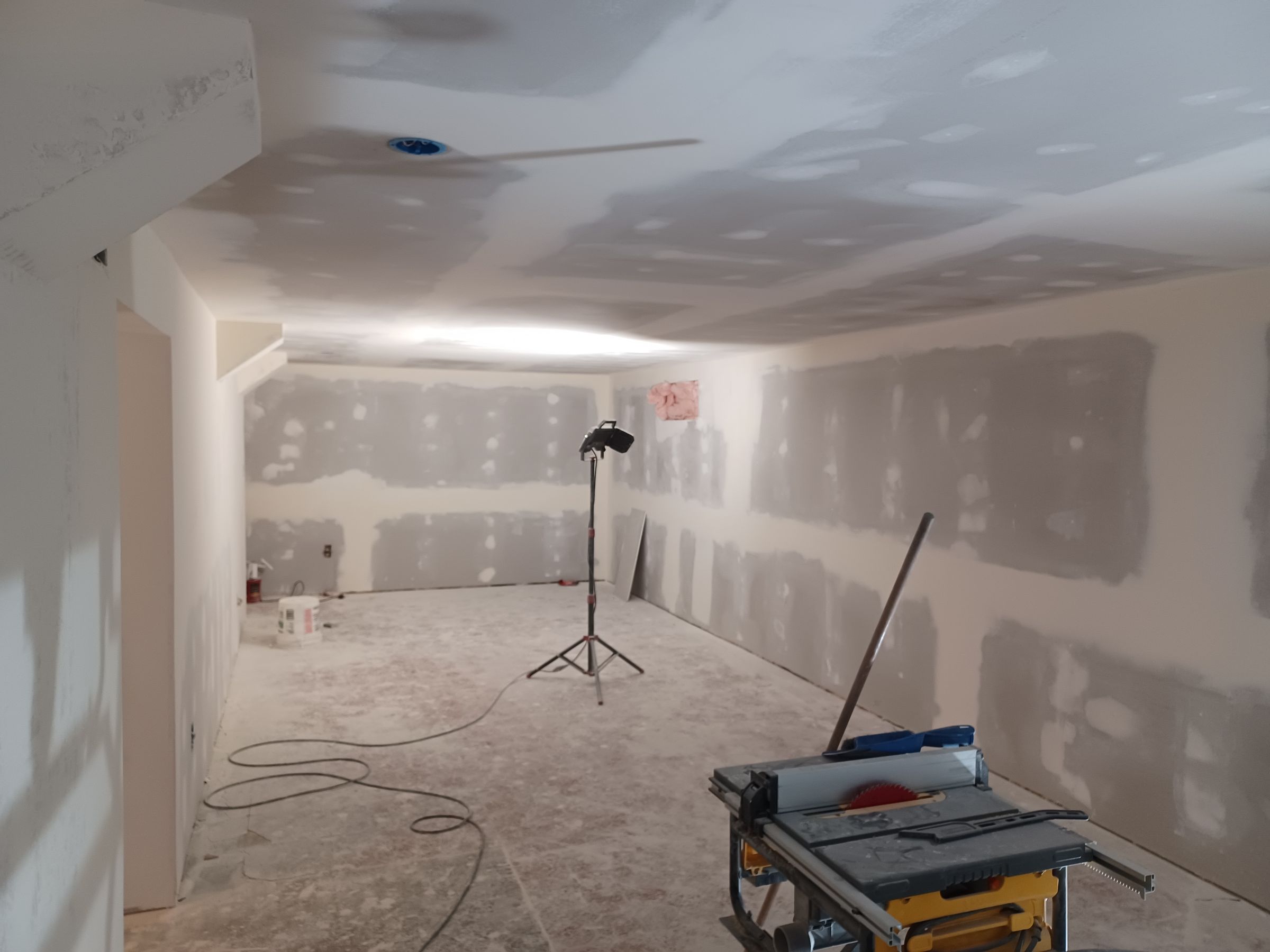 Mad Handy Construction & Repair llc's image