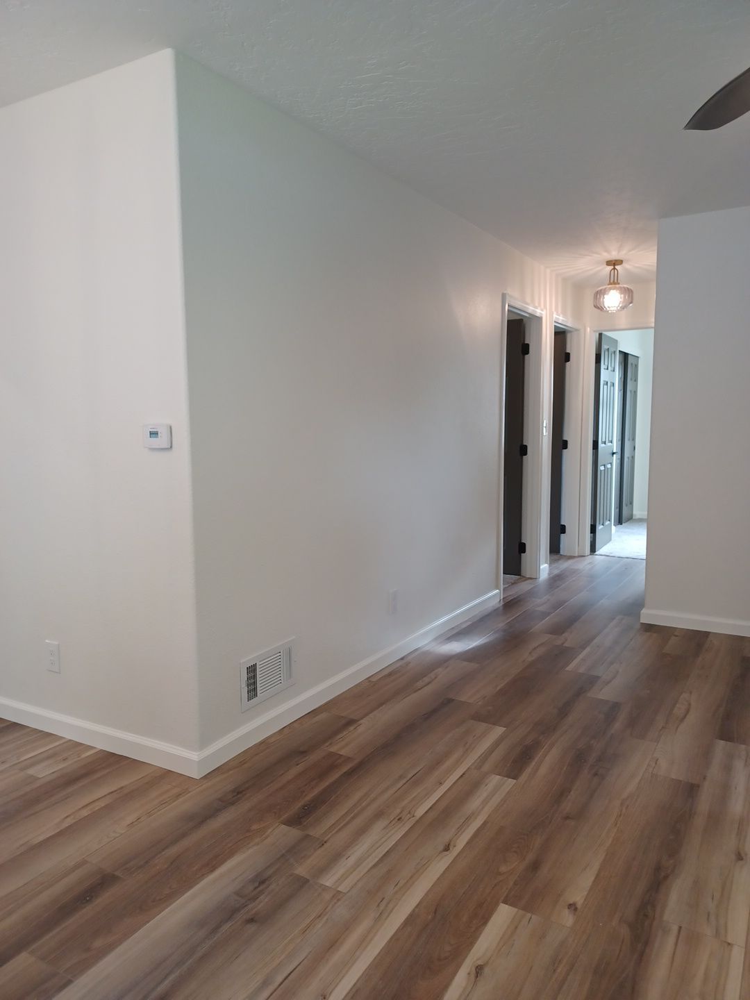 Mad Handy Construction & Repair llc's image