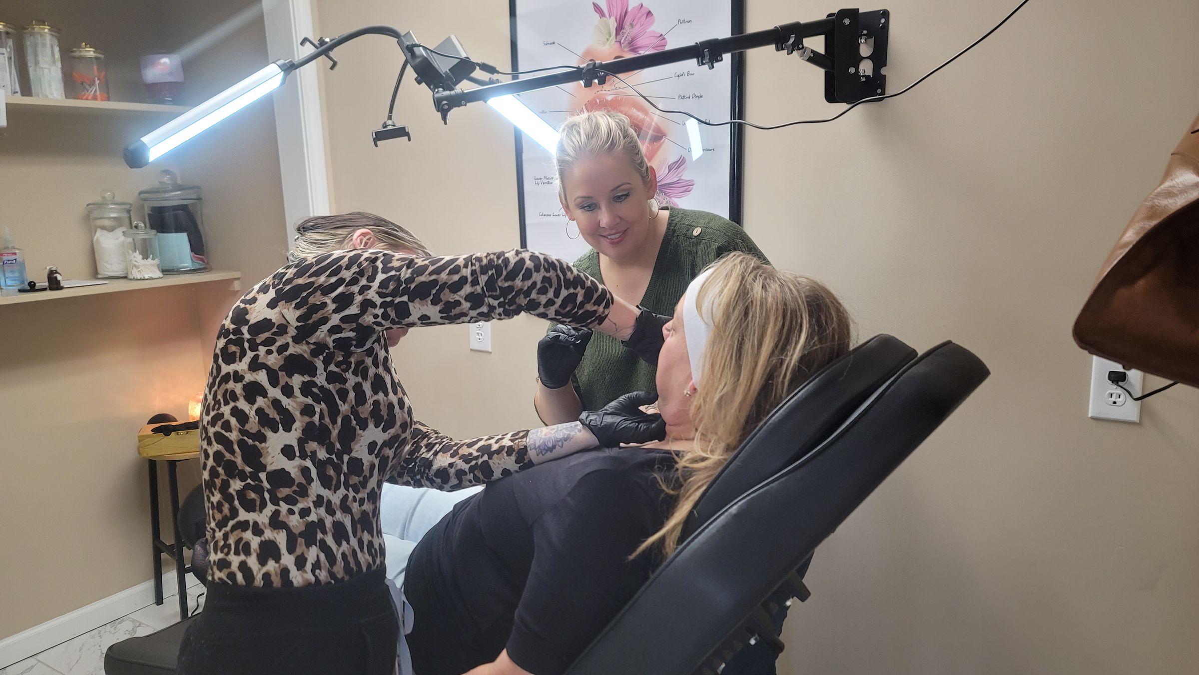 Alabaster Beauty & Wellness 's image