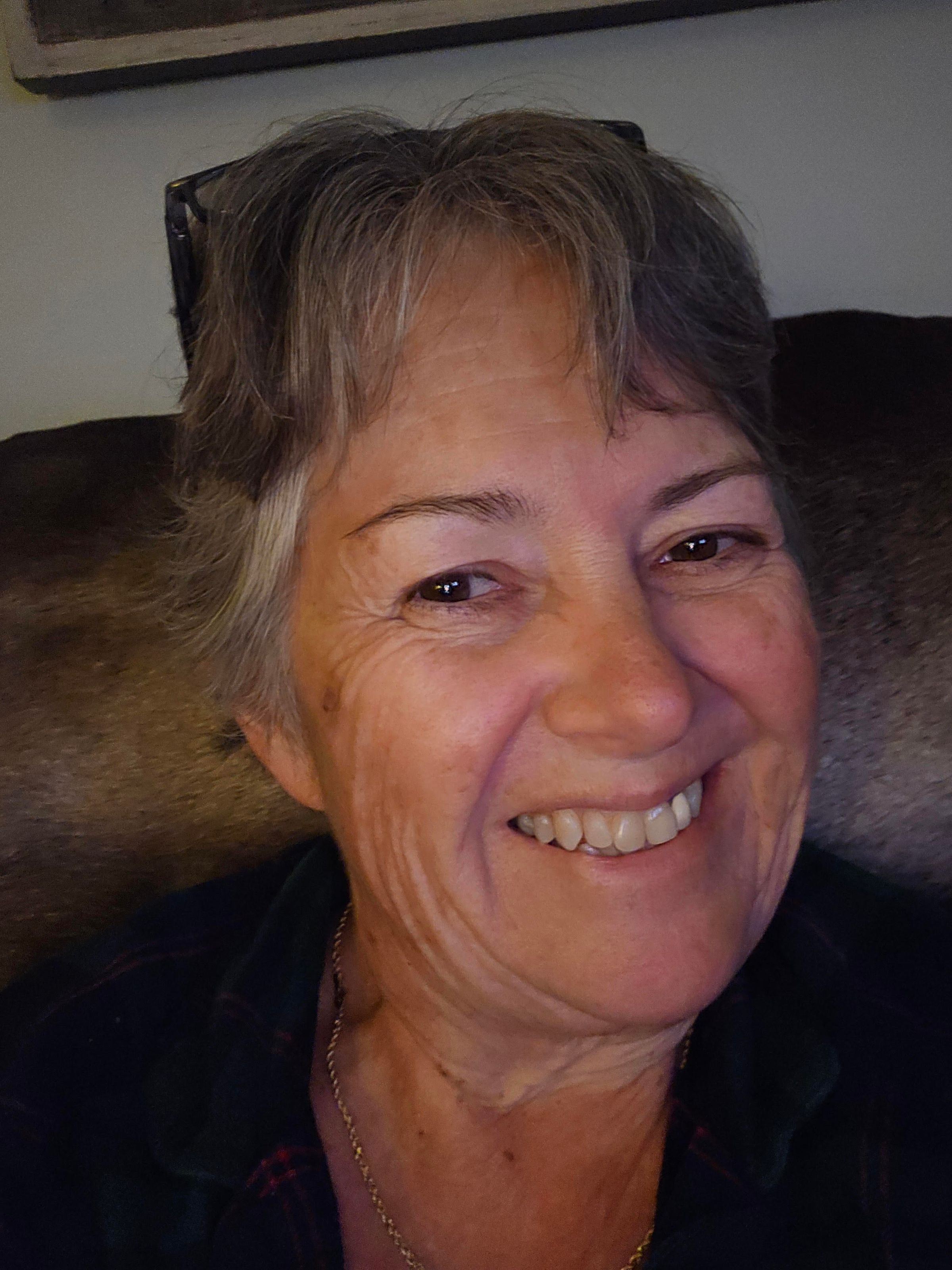 Betsy Dyer  avatar