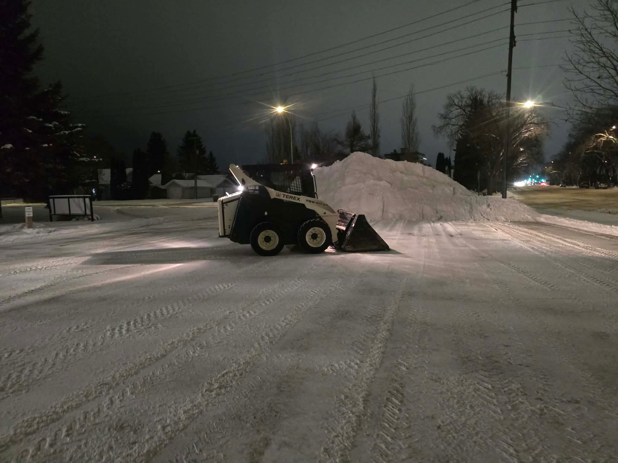 Clip & Trim 
Yard Maintainence's image