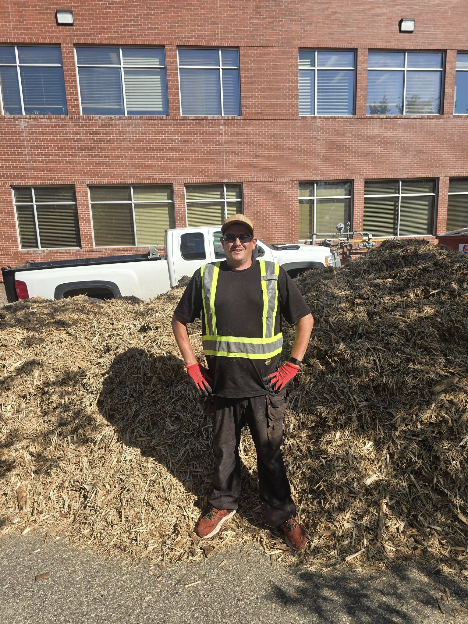 Clip & Trim 
Yard Maintainence's image