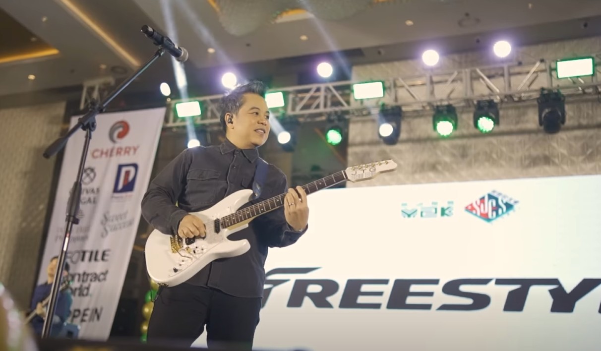 Paostomize lights and sound rental's image