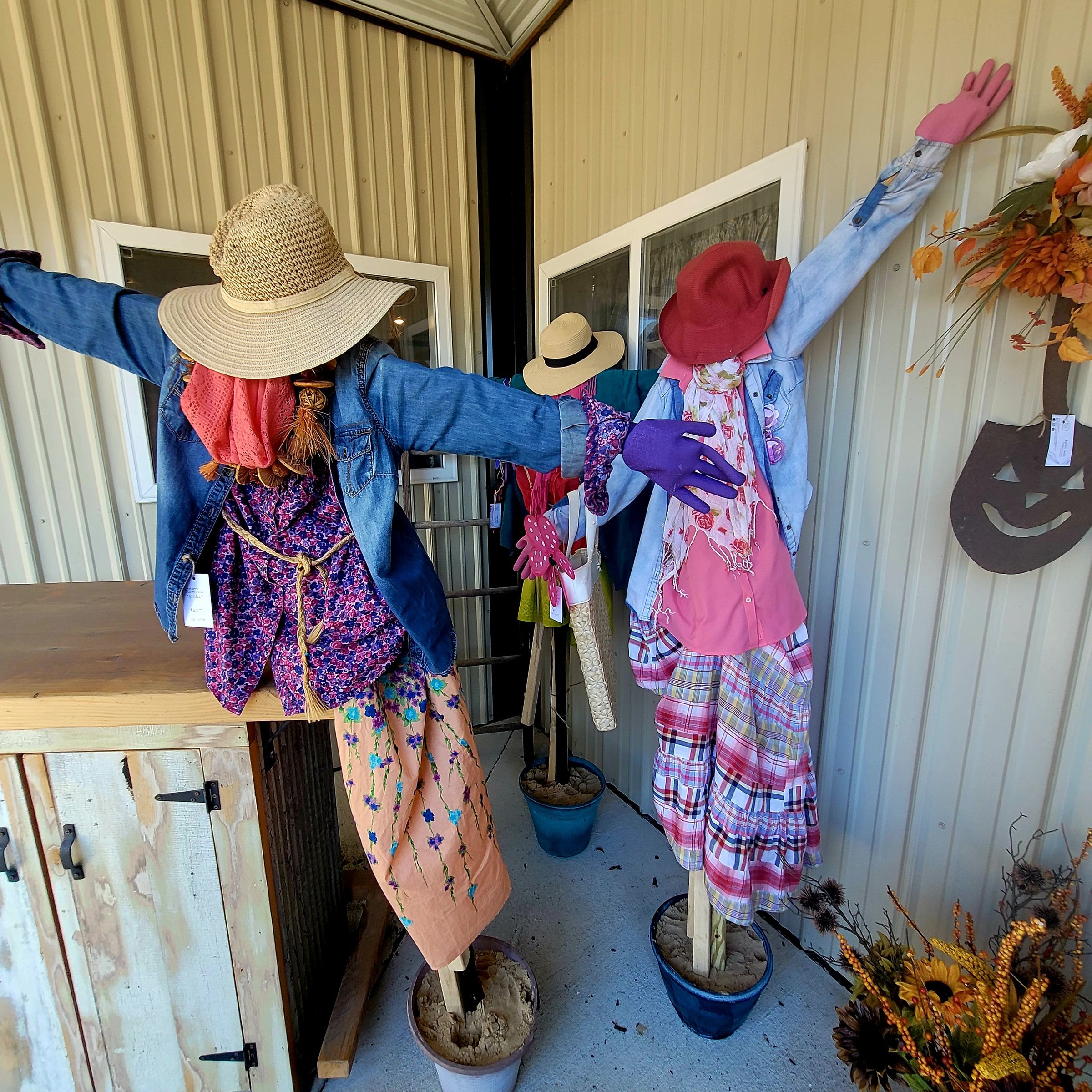 KJ HOME AND GARDEN CREATIONS's image