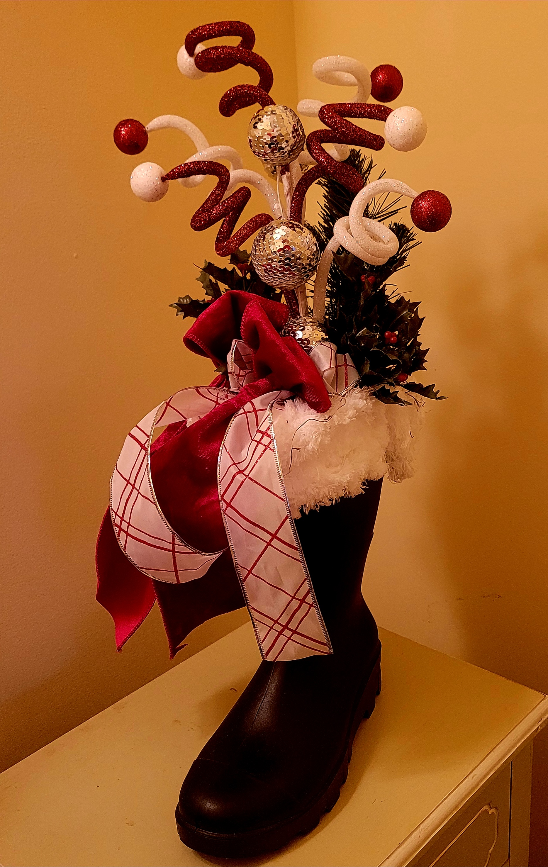 KJ HOME AND GARDEN CREATIONS's image