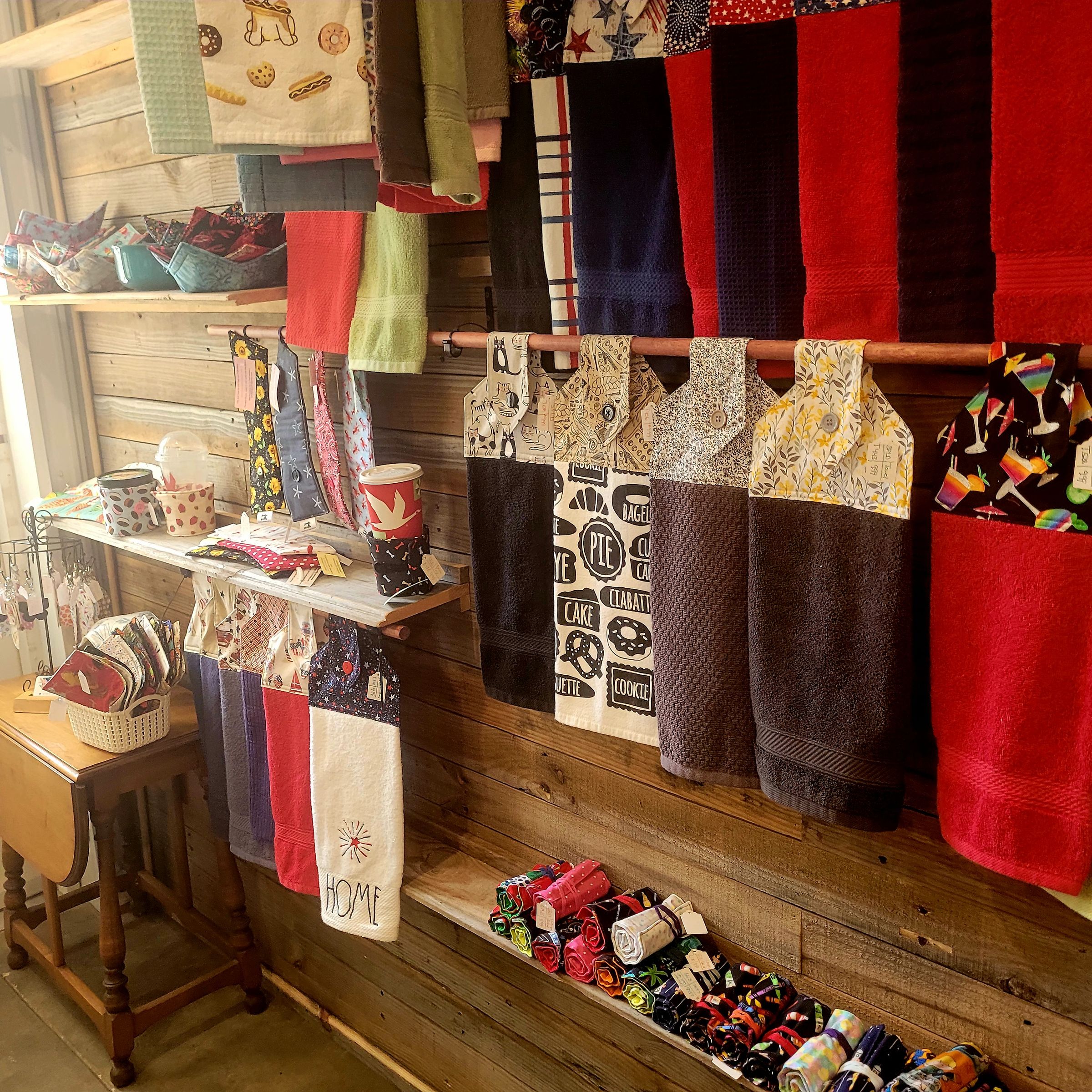 KJ HOME AND GARDEN CREATIONS's image