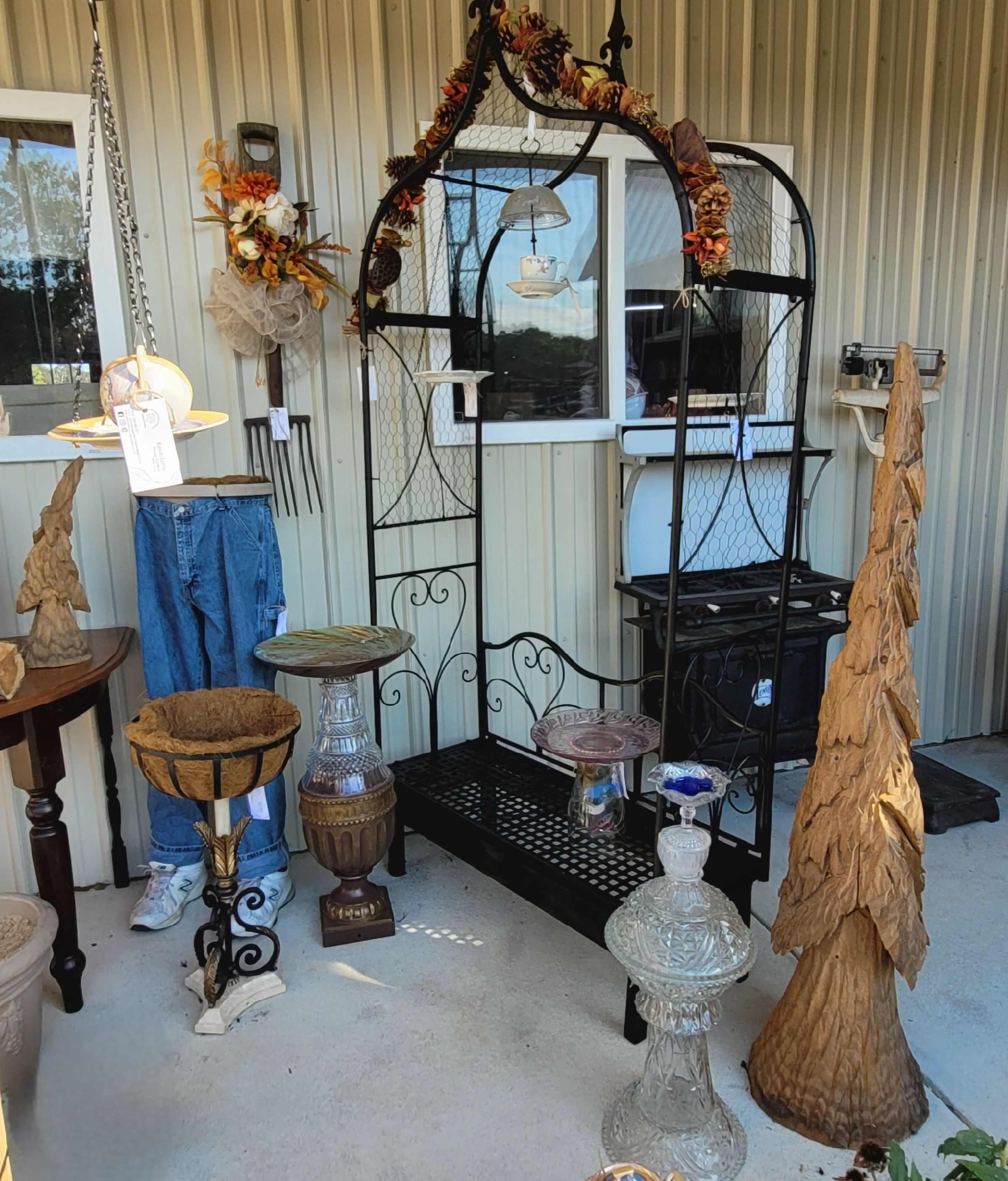 KJ HOME AND GARDEN CREATIONS's image