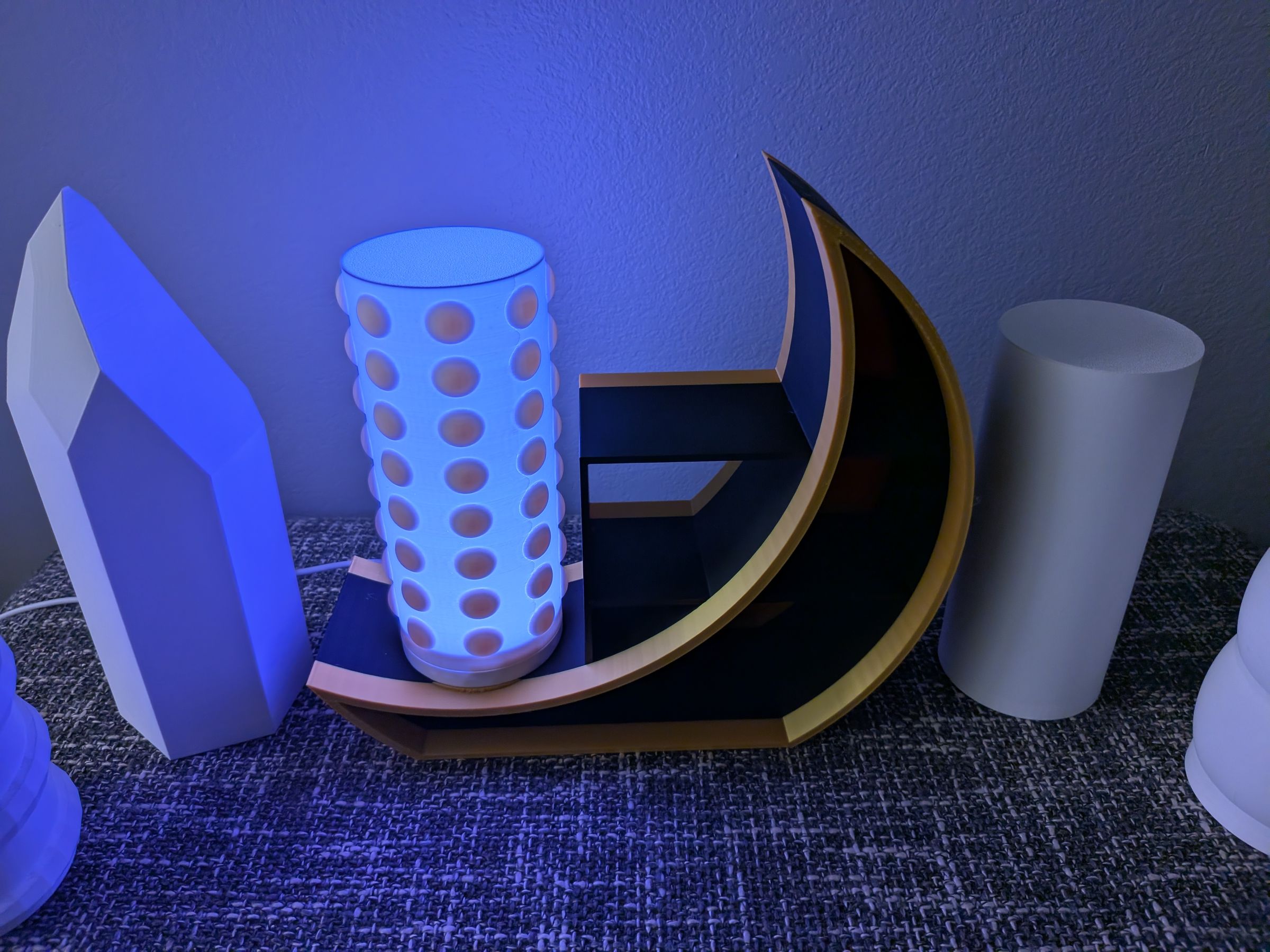 #2.1 Crescent Moon Shelf - Left Facing by MarSar Unity (lamp not included)