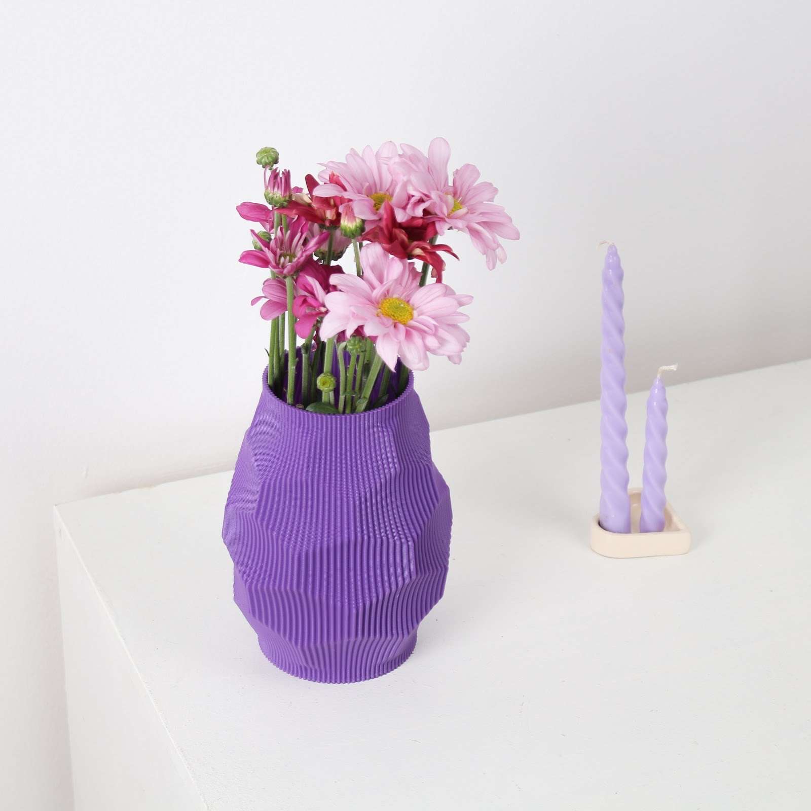 #11 Vase by Lunfardo