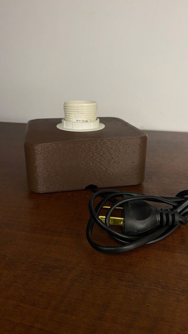 #25 E27 Square Base (socket not included)