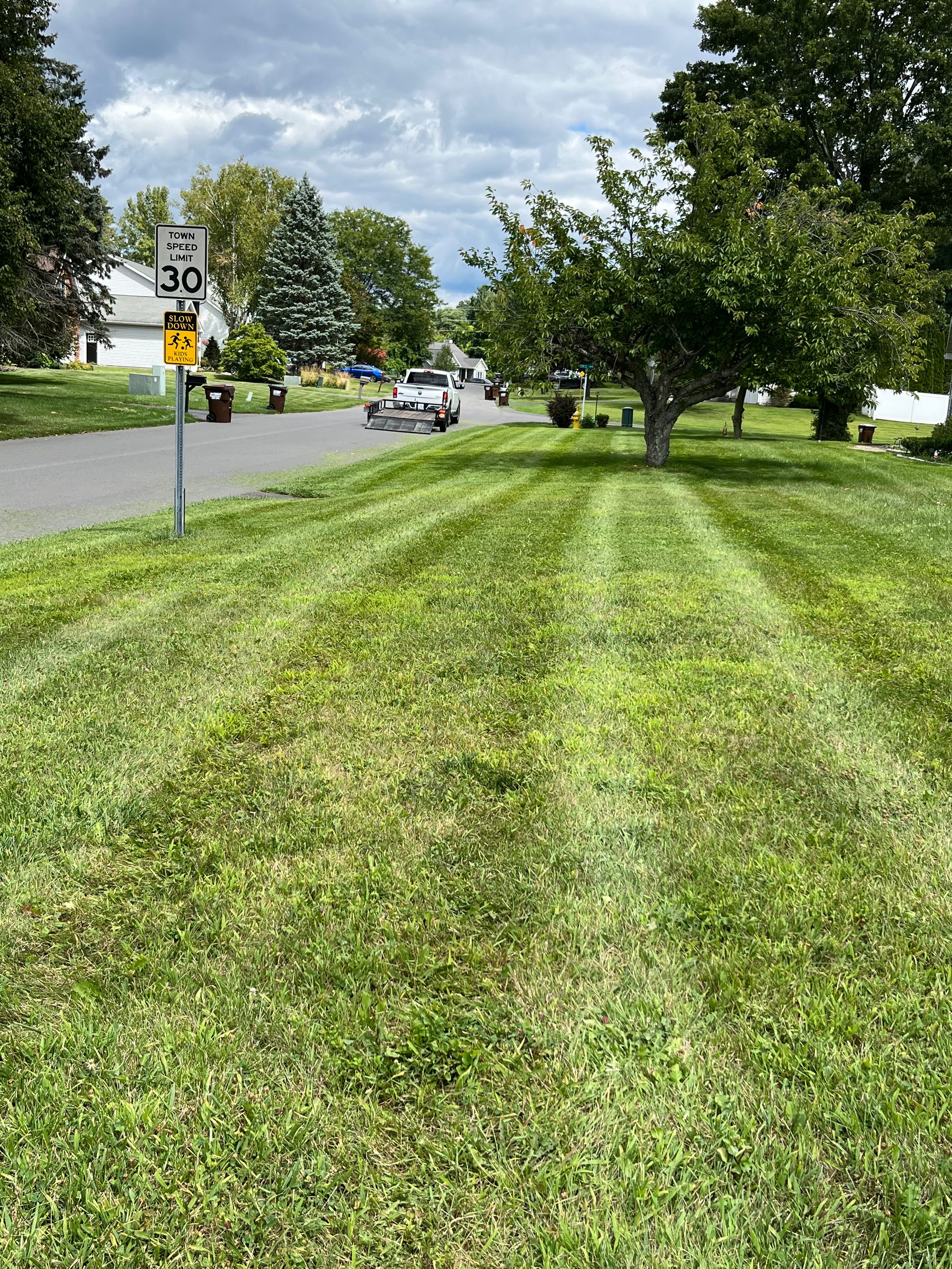 Valley View Lawns's image