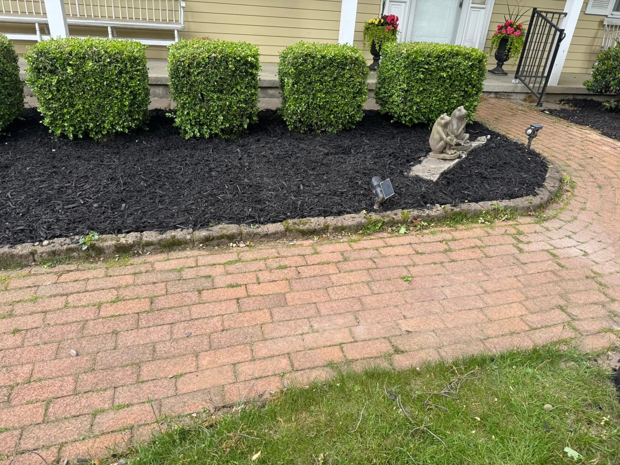 Valley View Lawns's image