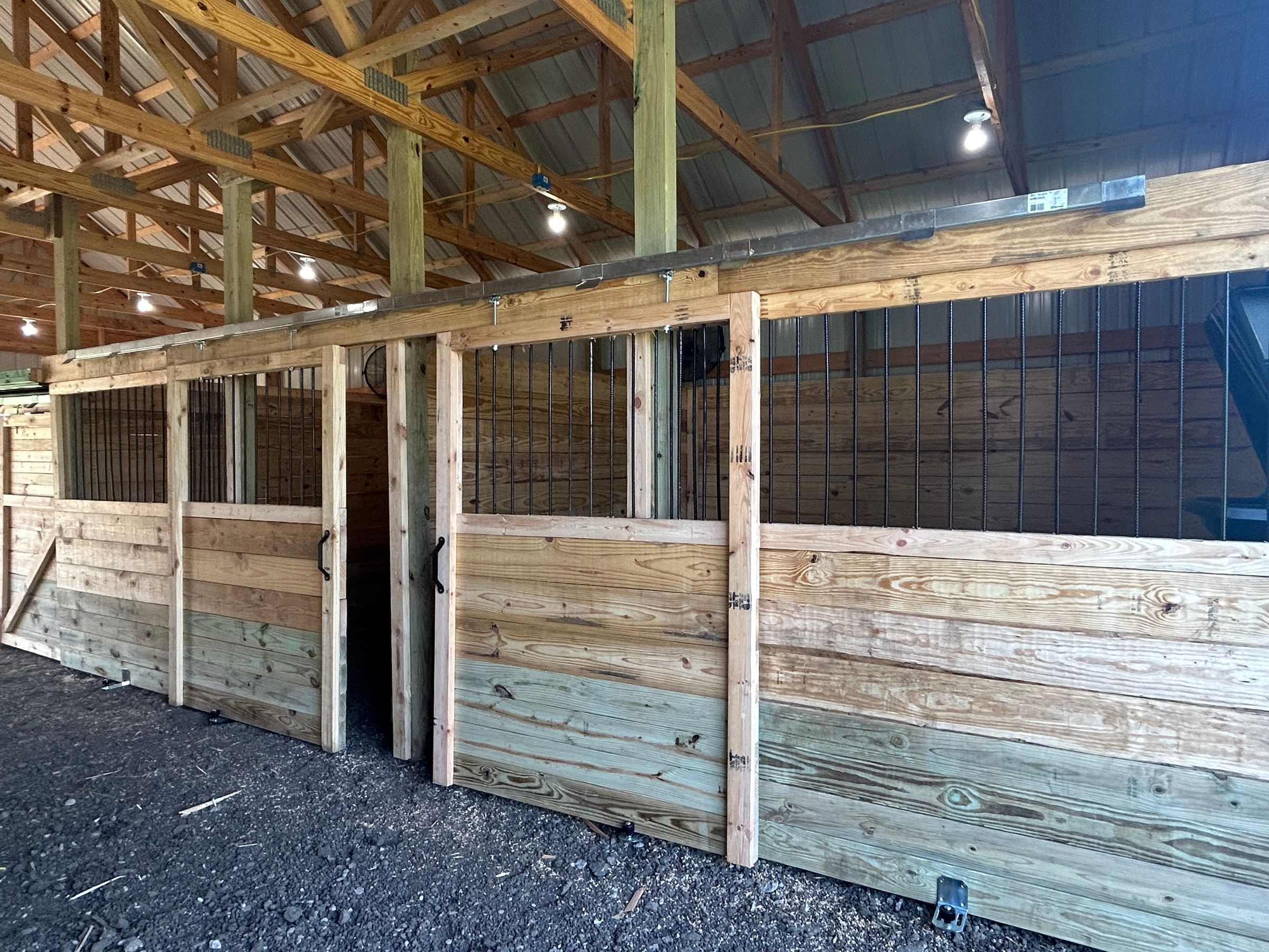 12 X12 Side By Side Stalls
