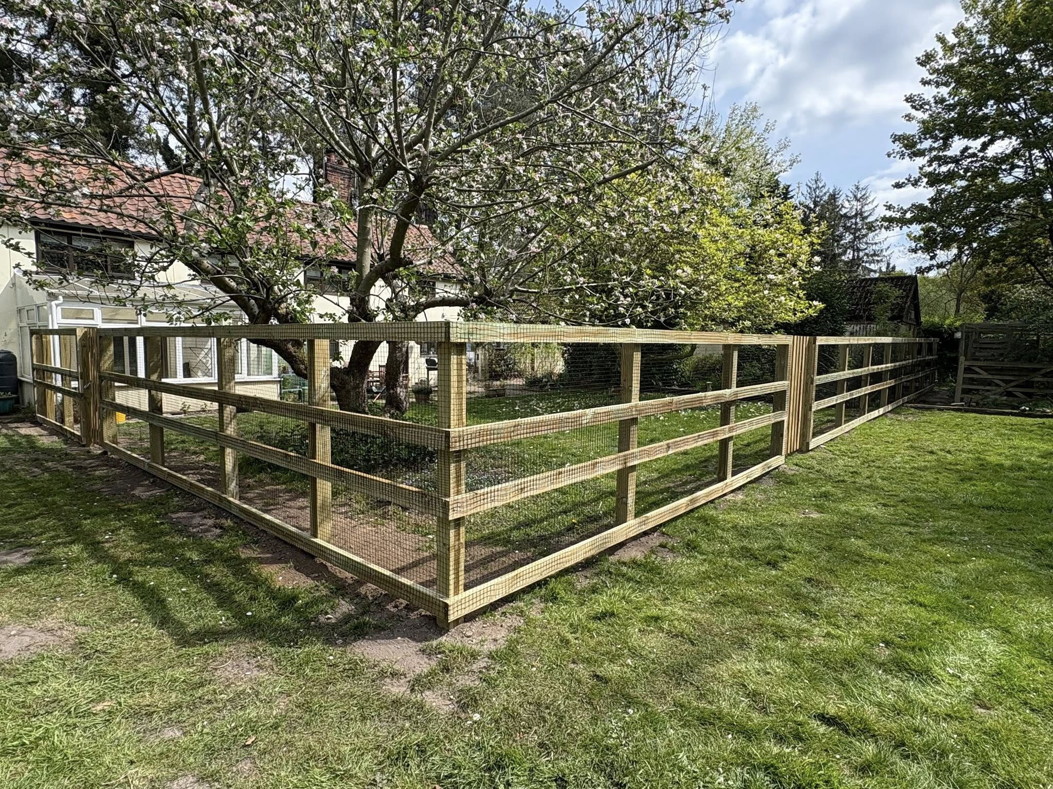 Eamescape Fencing & Landscaping's image