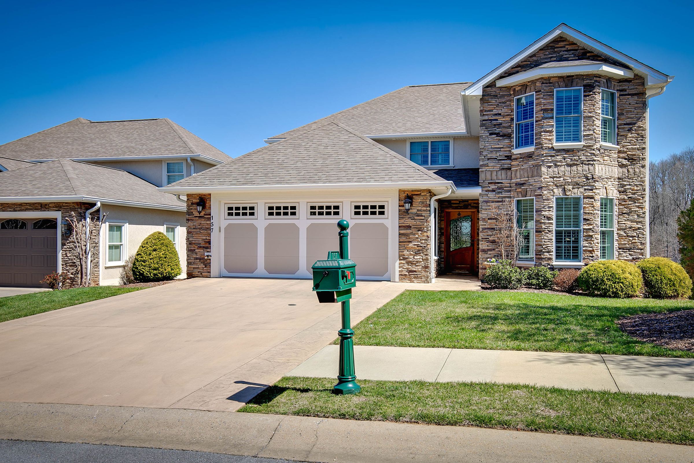 HomeSelfies Real Estate Media's image