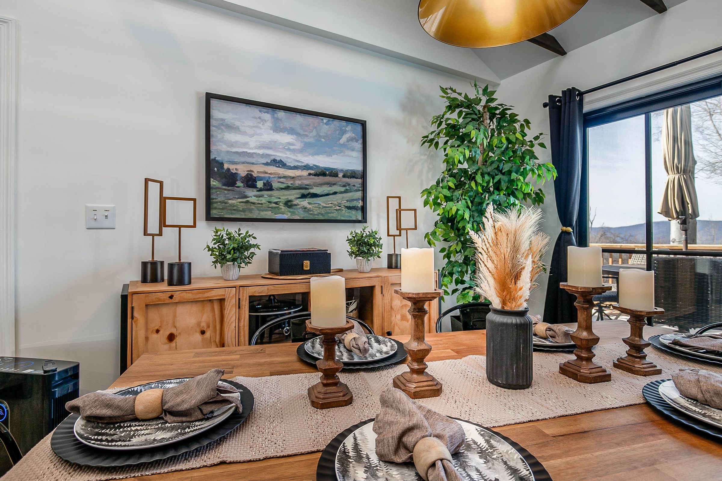 HomeSelfies Real Estate Media's image