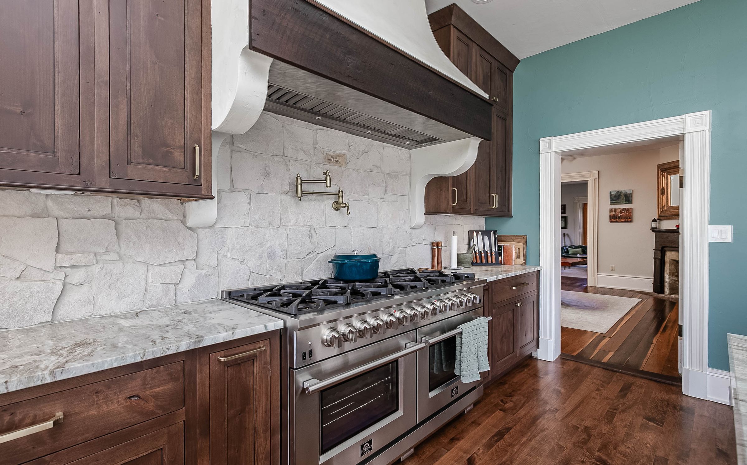 HomeSelfies Real Estate Media's image