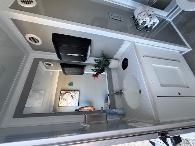 ADM RENTAL SERVICES's image