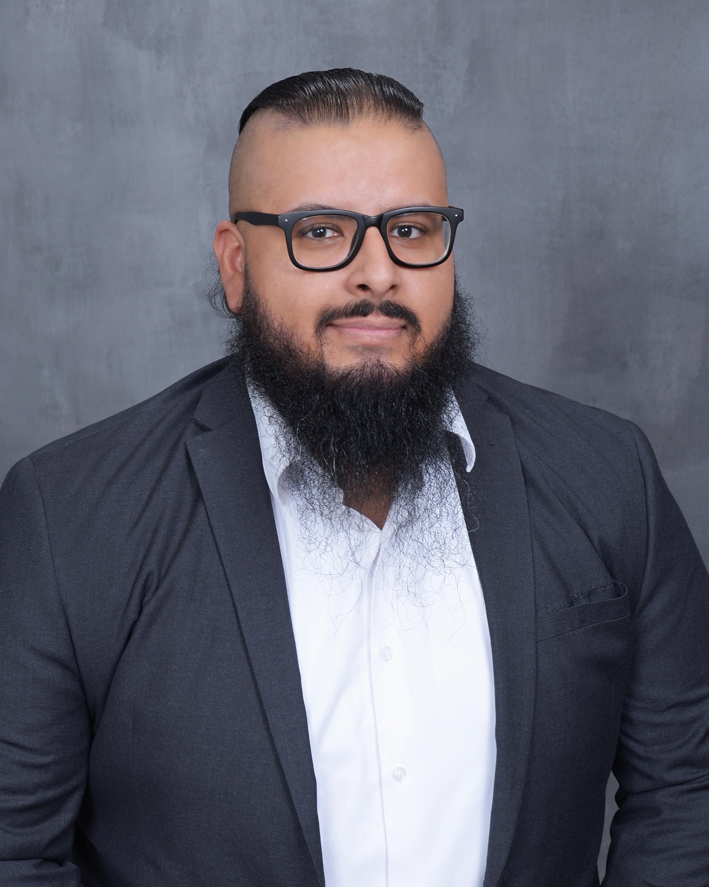 Mathew Flores, AMFT