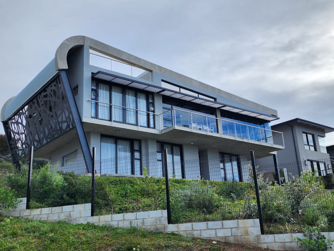 Ultimate Aluminium and Glass | Aluminium in the Garden Route's image
