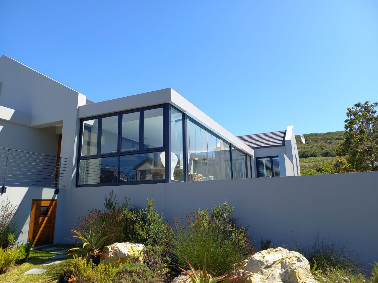 Ultimate Aluminium and Glass | Aluminium in the Garden Route's image