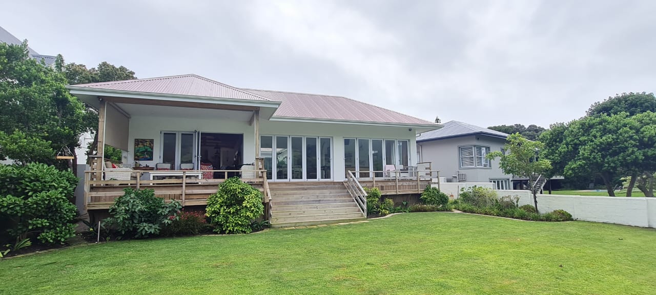 Ultimate Aluminium and Glass | Aluminium in the Garden Route's image