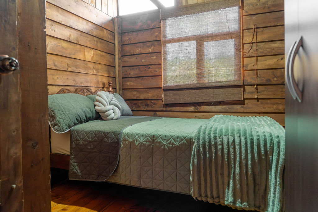 Third bedroom 