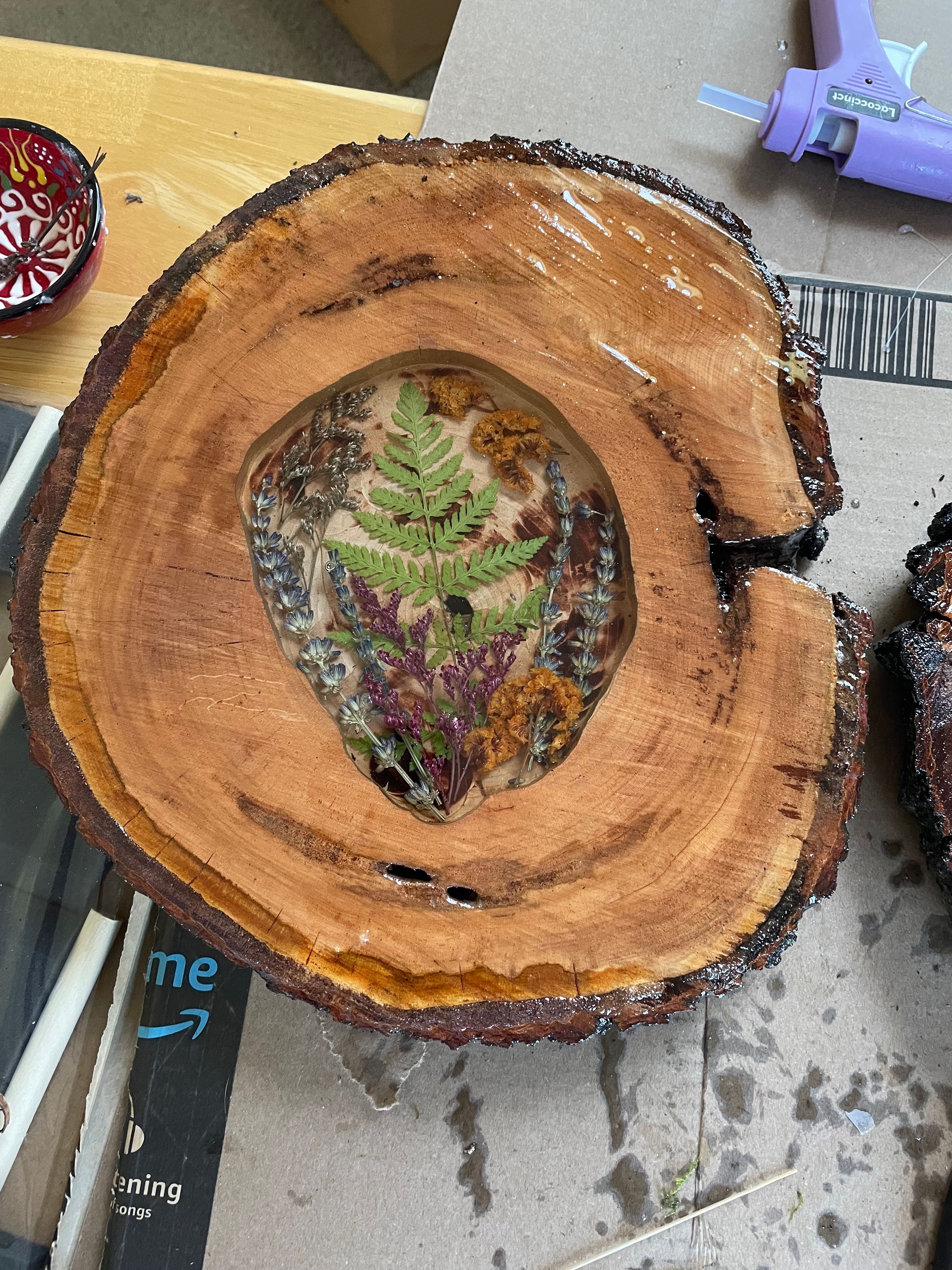 Wood Slice with dried flowers in resin