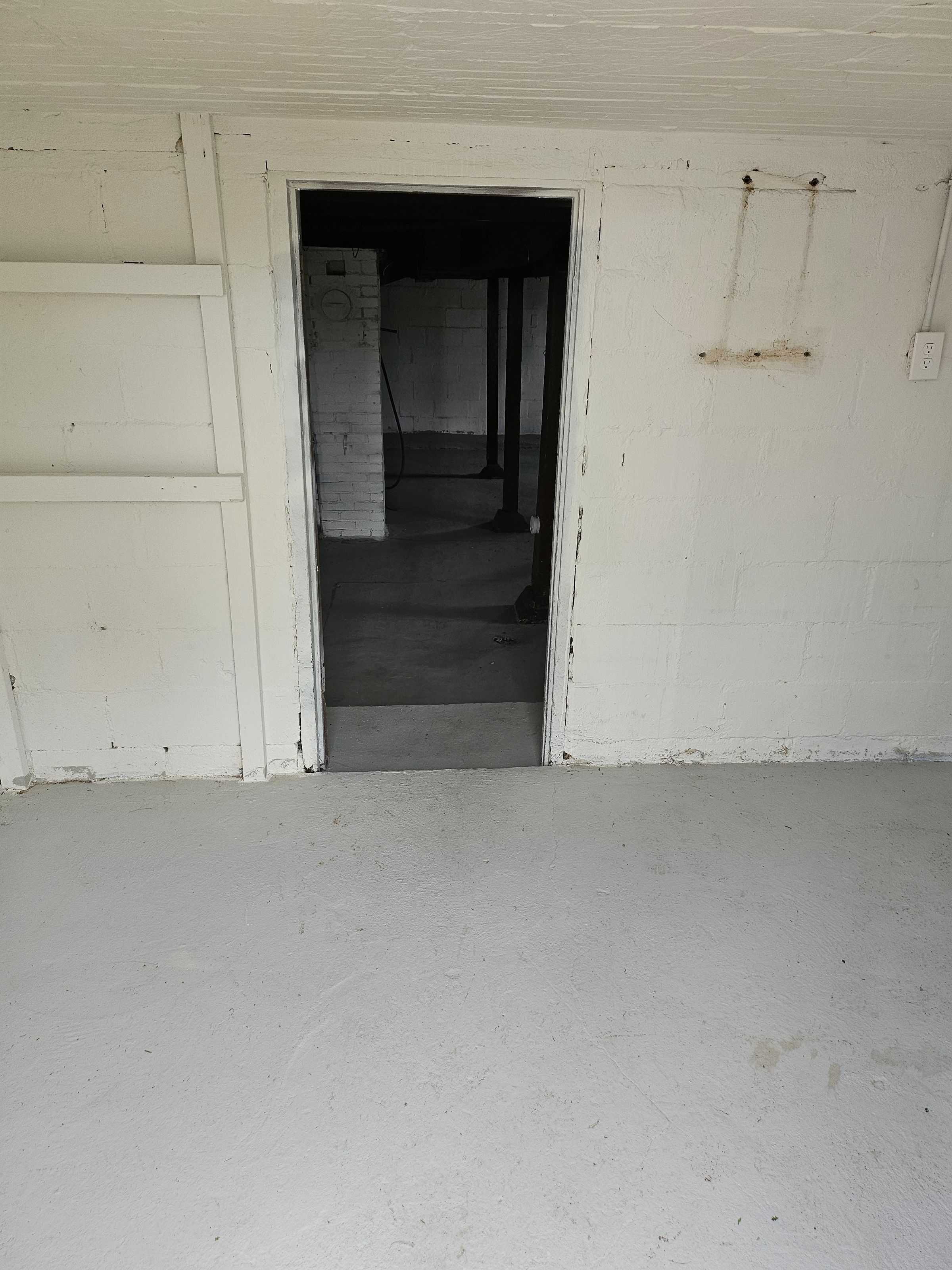 Basement Entry Room 