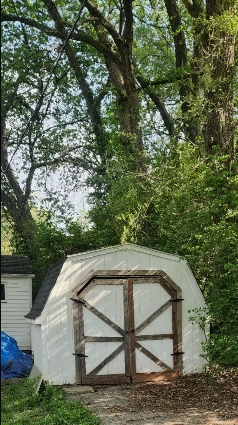 Shed