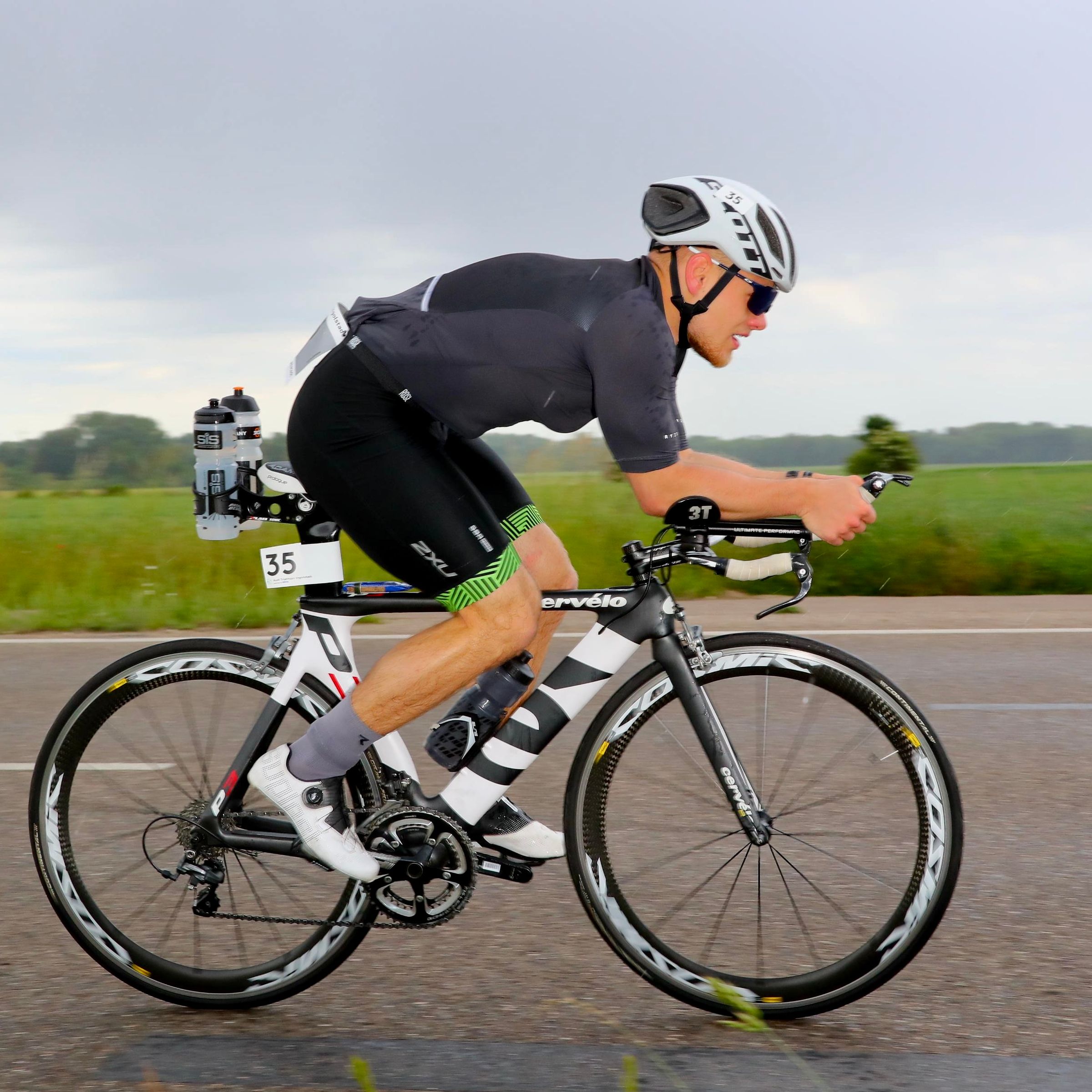 585performance's image