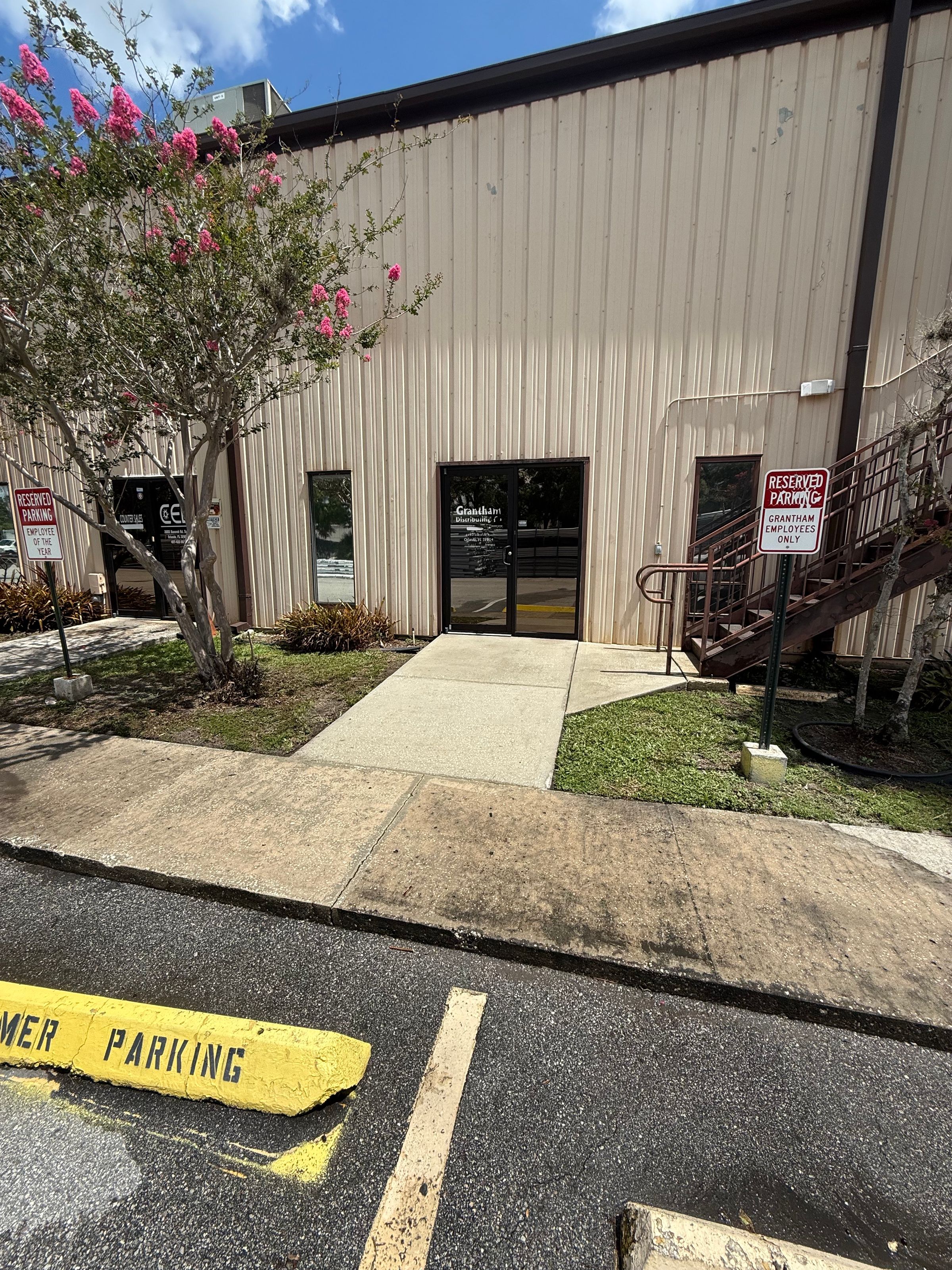 Henry's Exterior Services's image