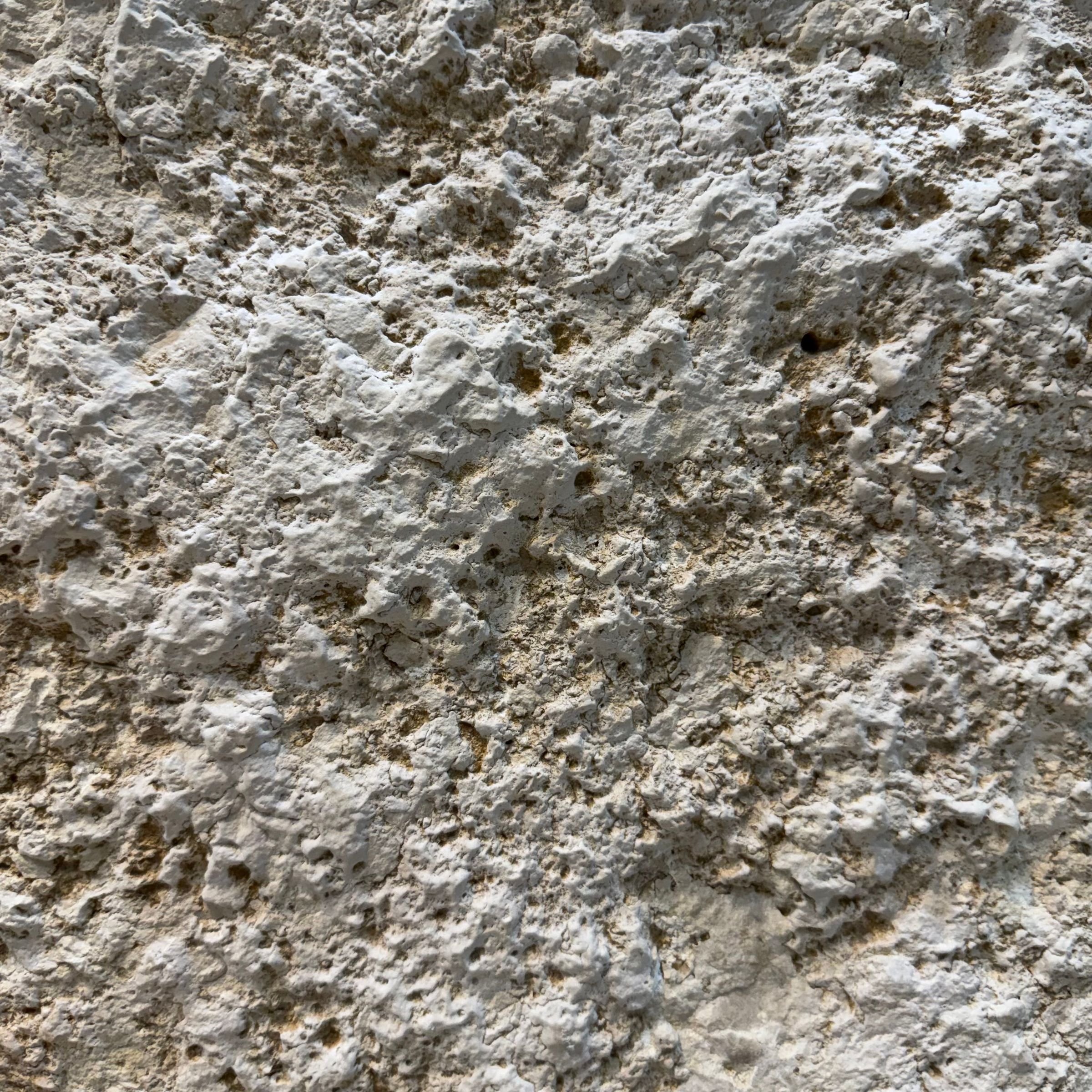 شركة صخور المشرق's image