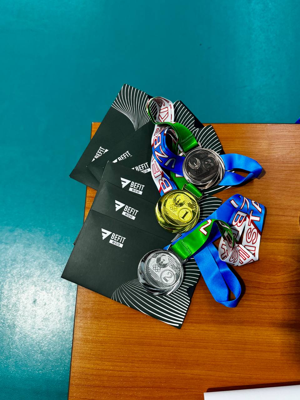 Турнир по бадминтону