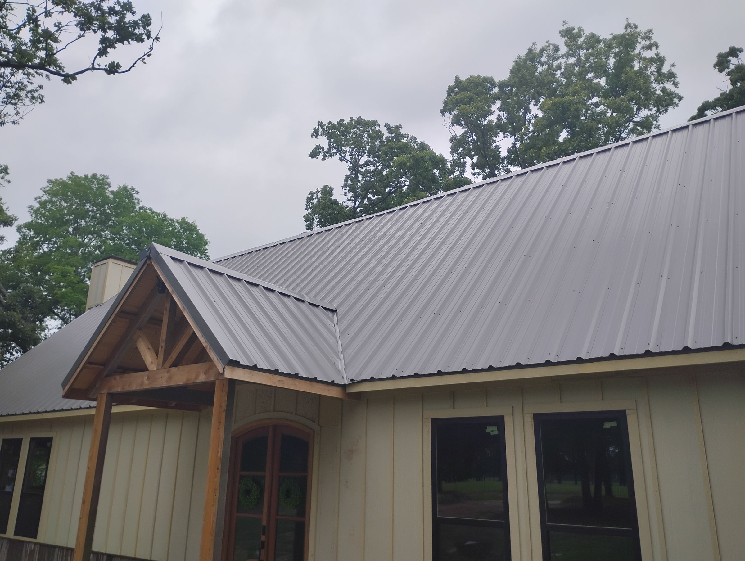 Post Roofing and Tree Services 's image