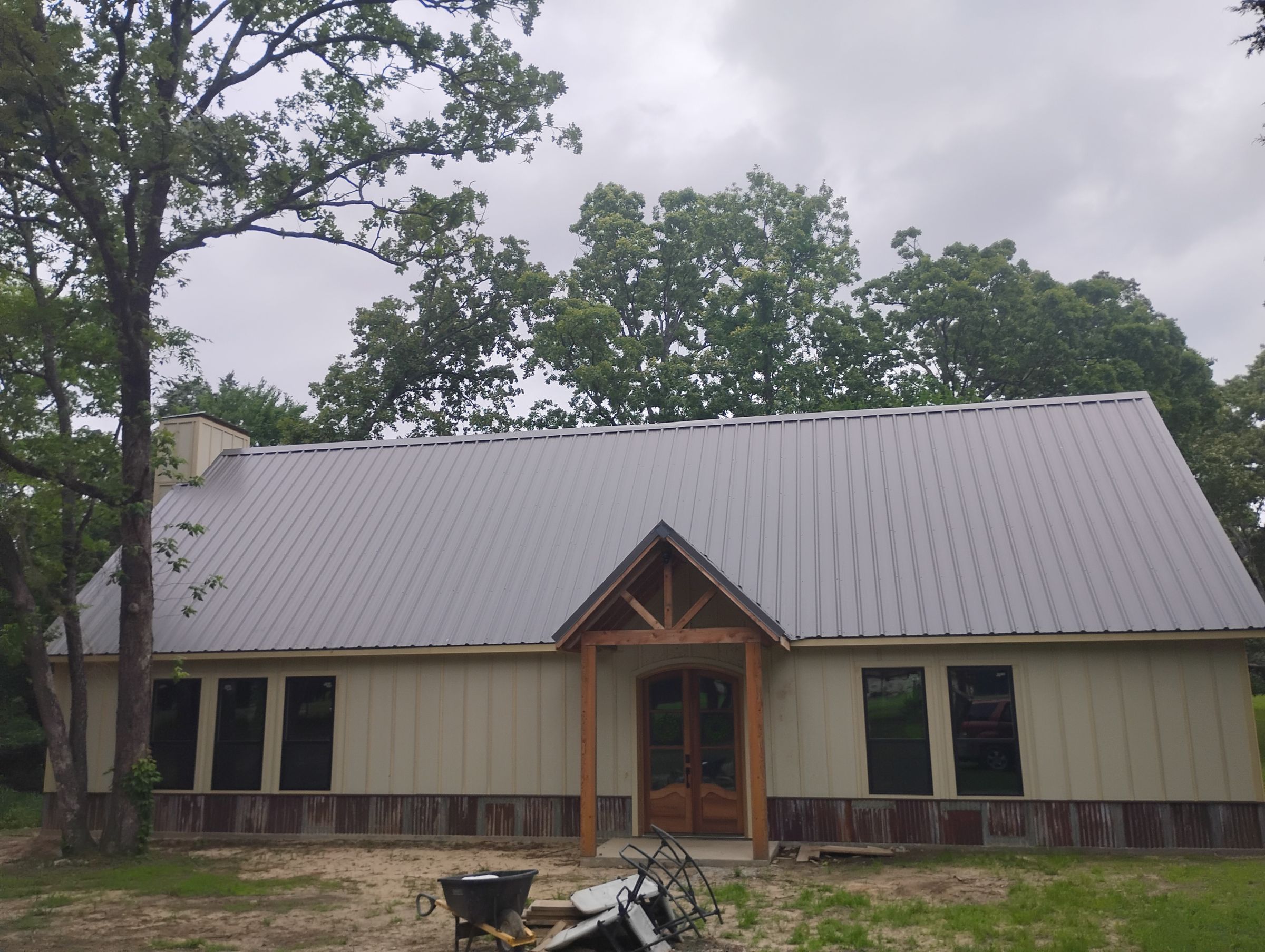 Post Roofing and Tree Services 's image