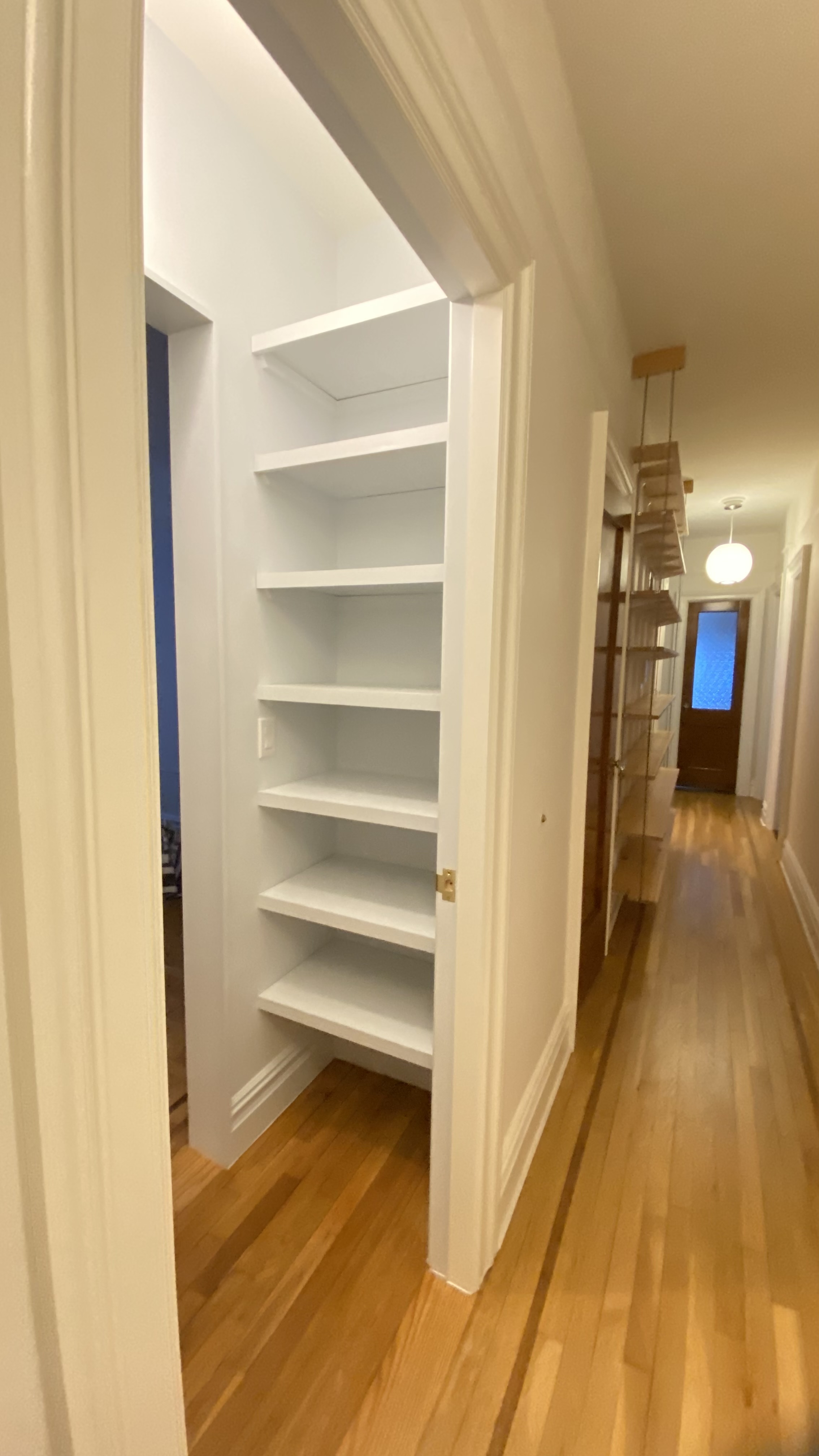 V&ROGER CONST. CORP.'s image