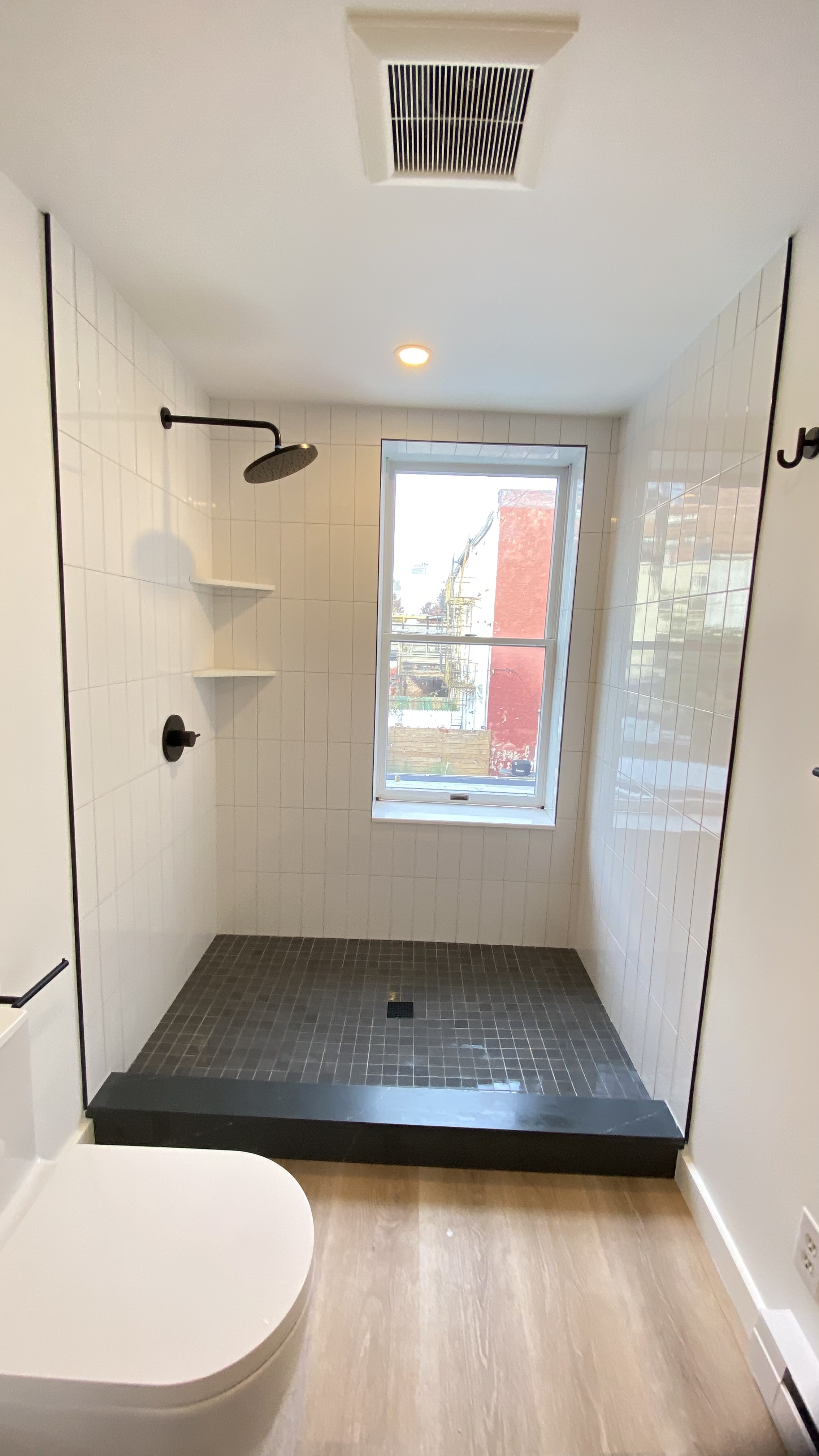 V&ROGER CONST. CORP.'s image