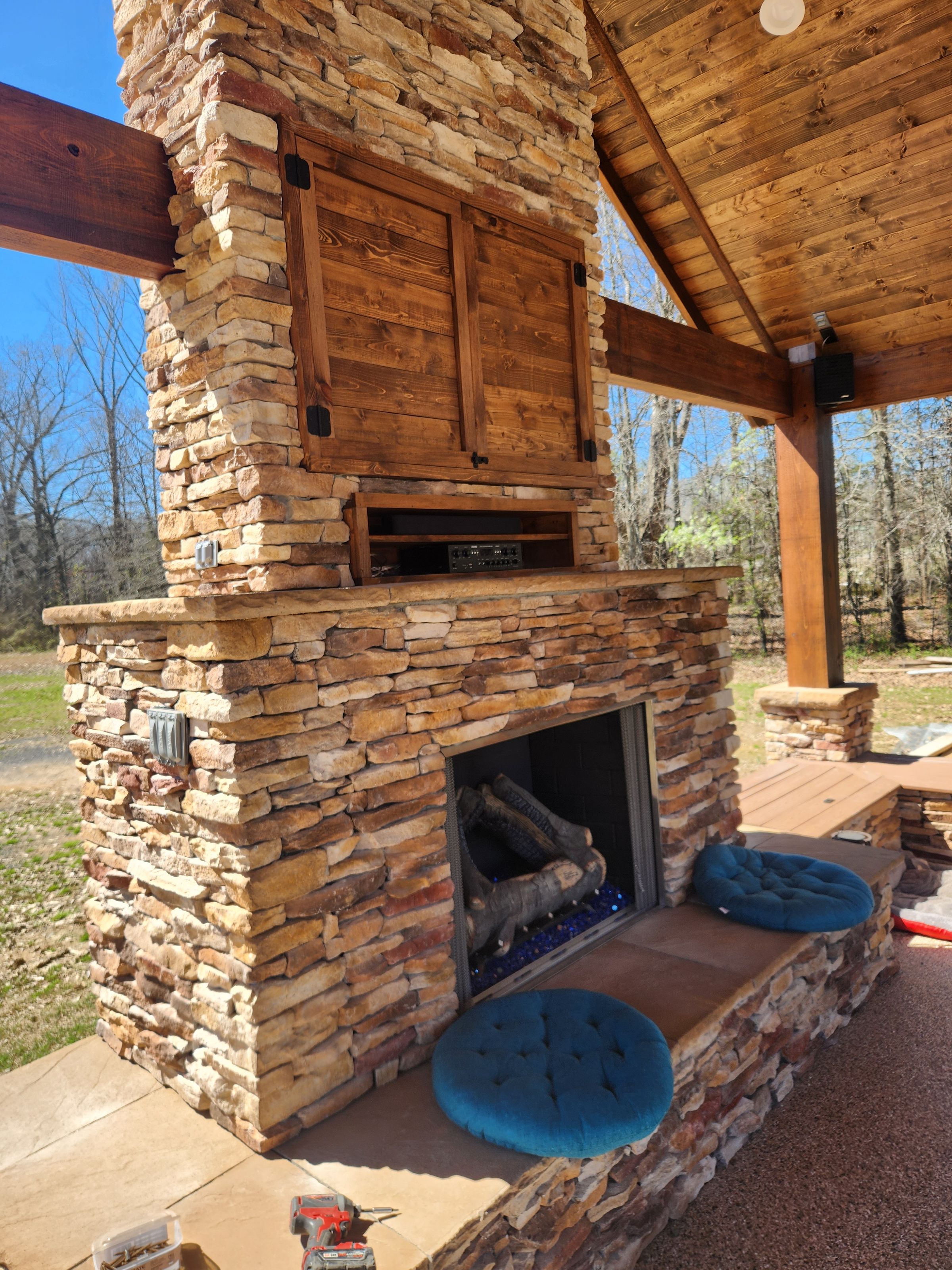 Custom home builder's image