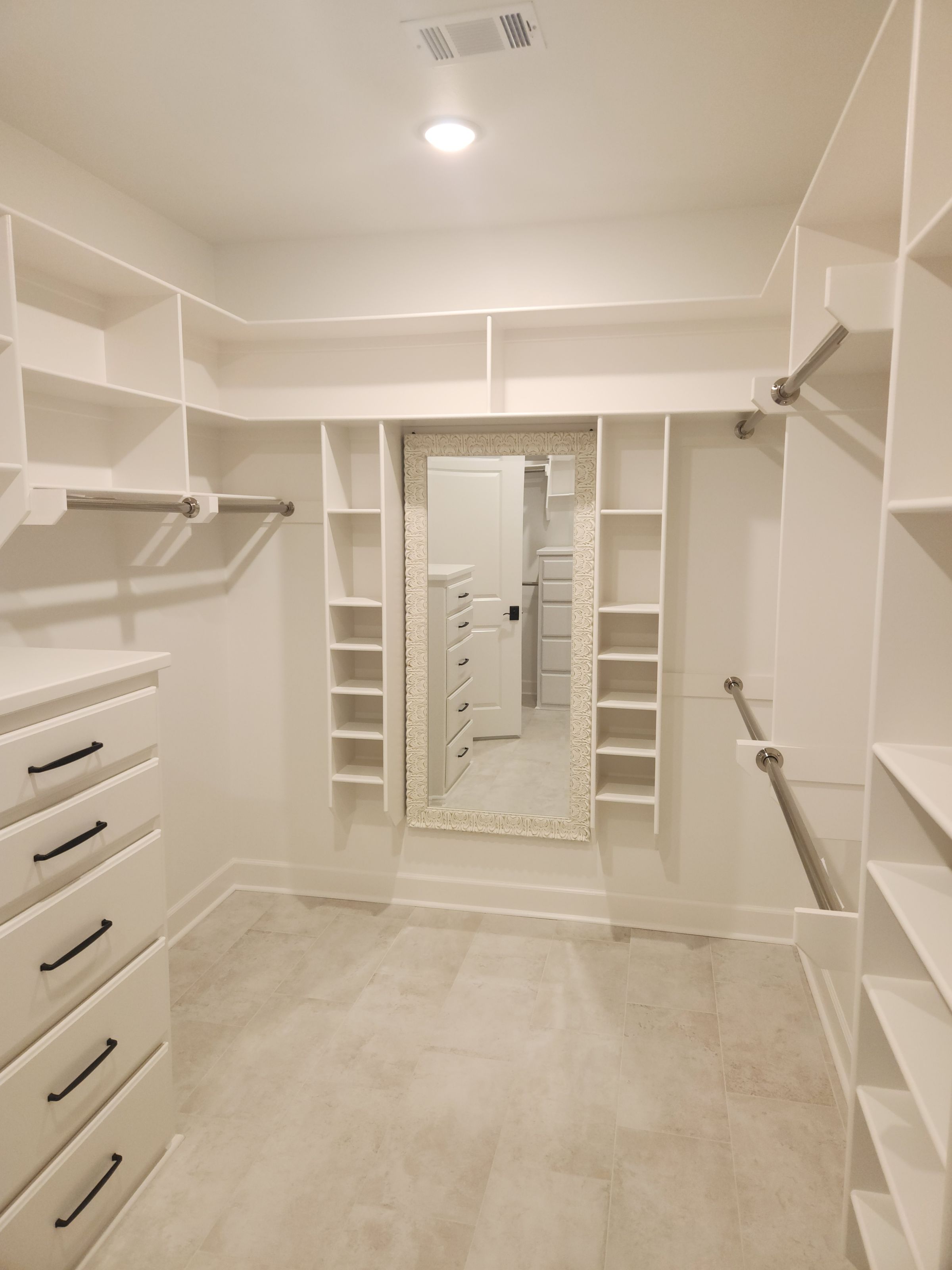 Custom home builder's image