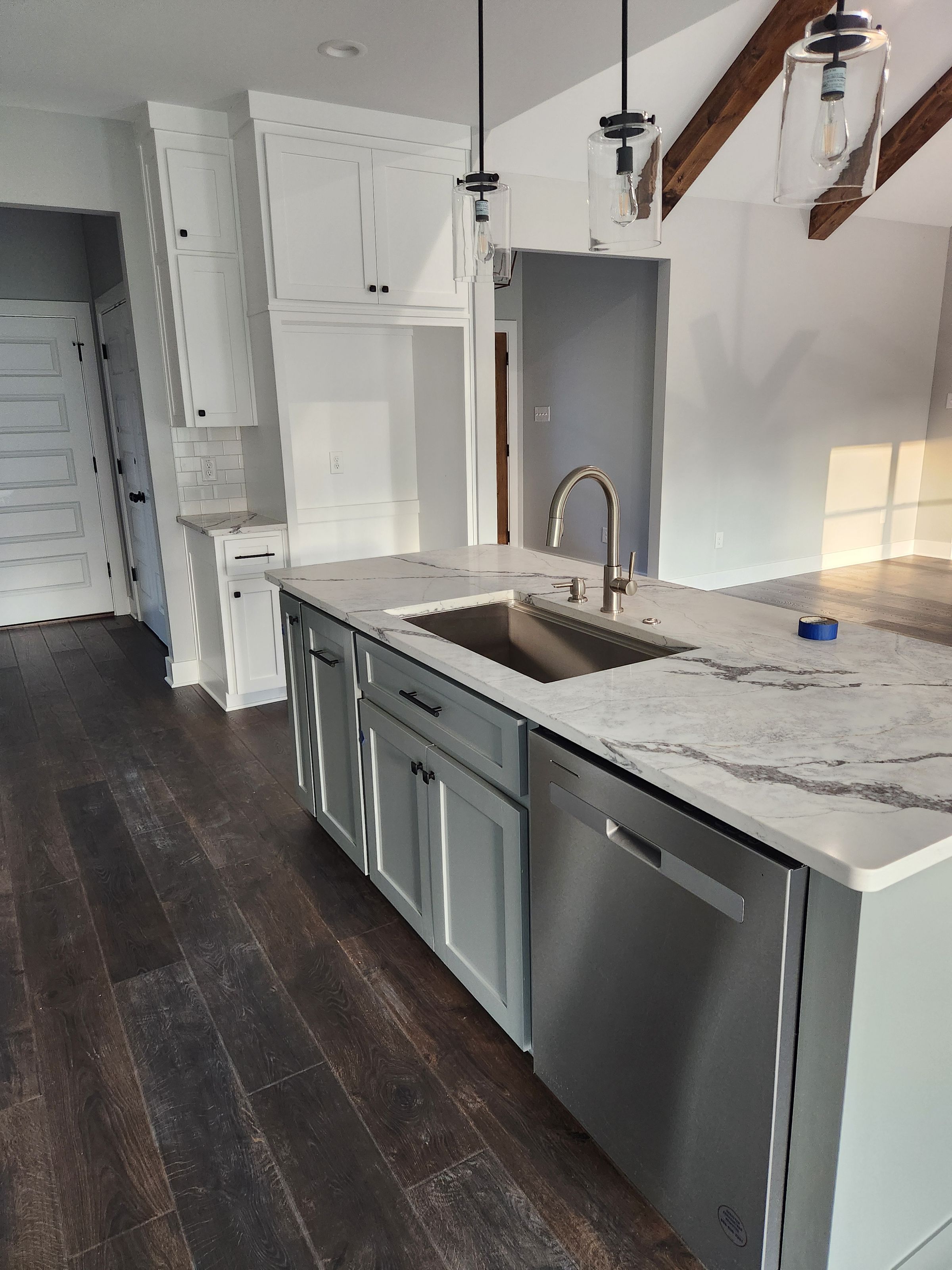 Custom home builder's image