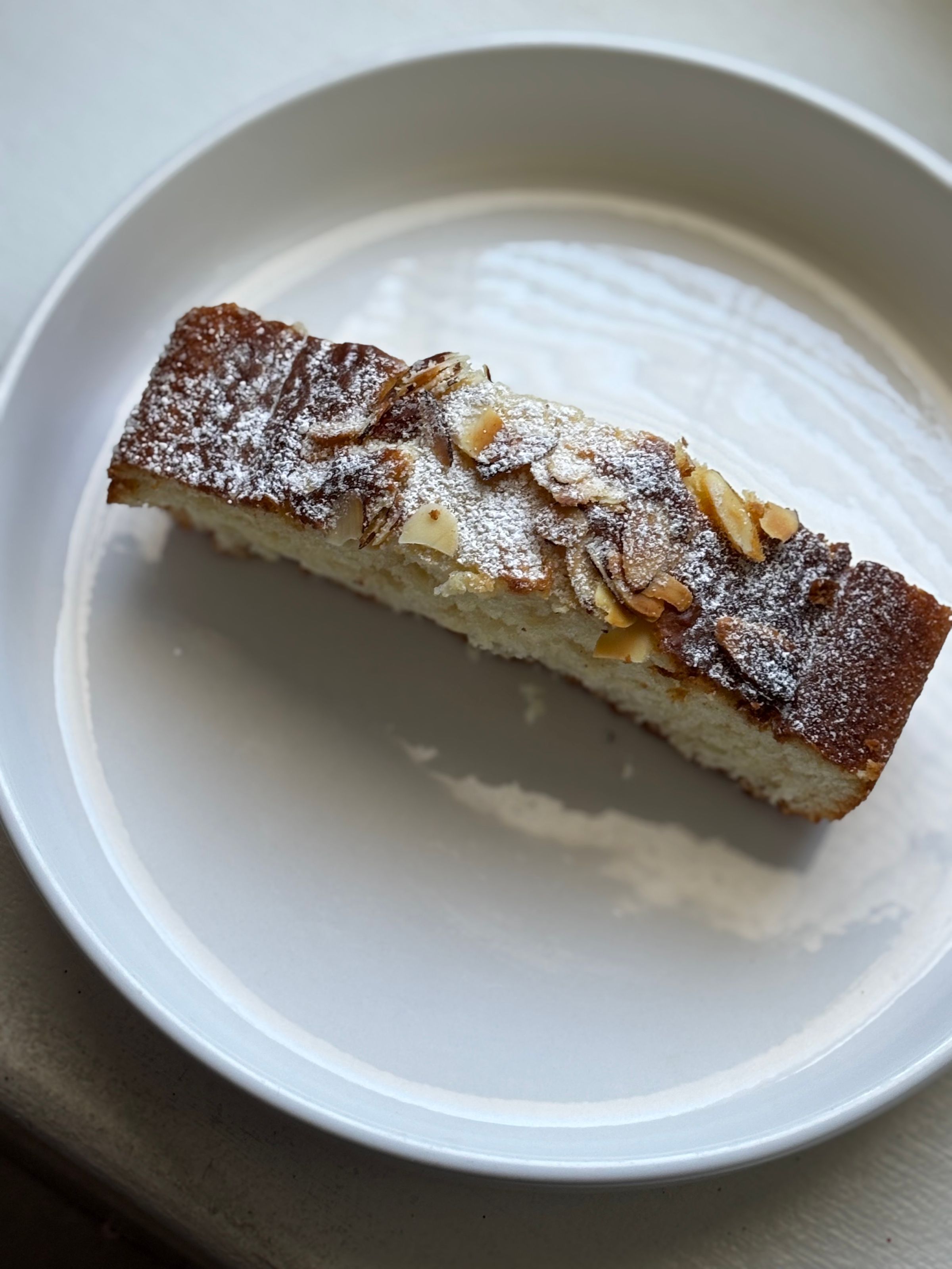Vanilla and cardamon breakfast cake