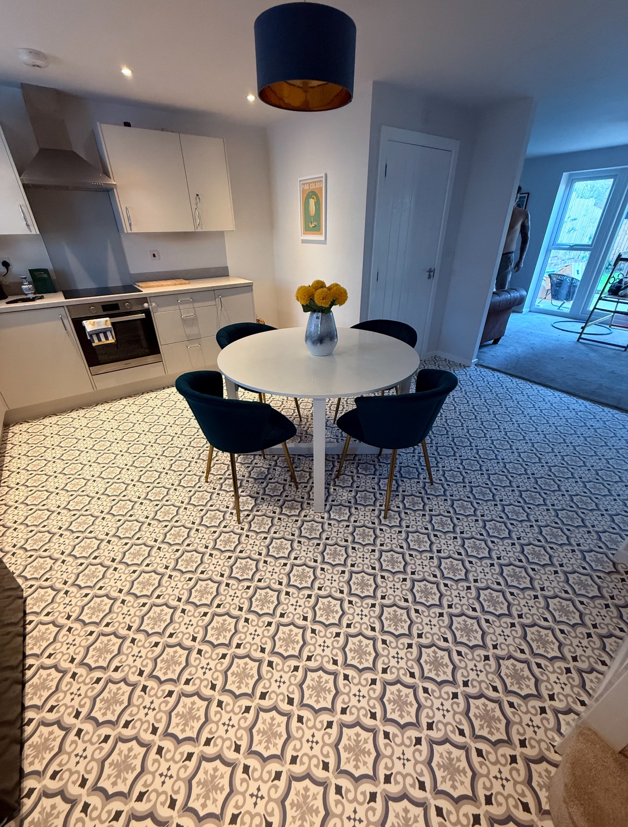 The flooring king's image