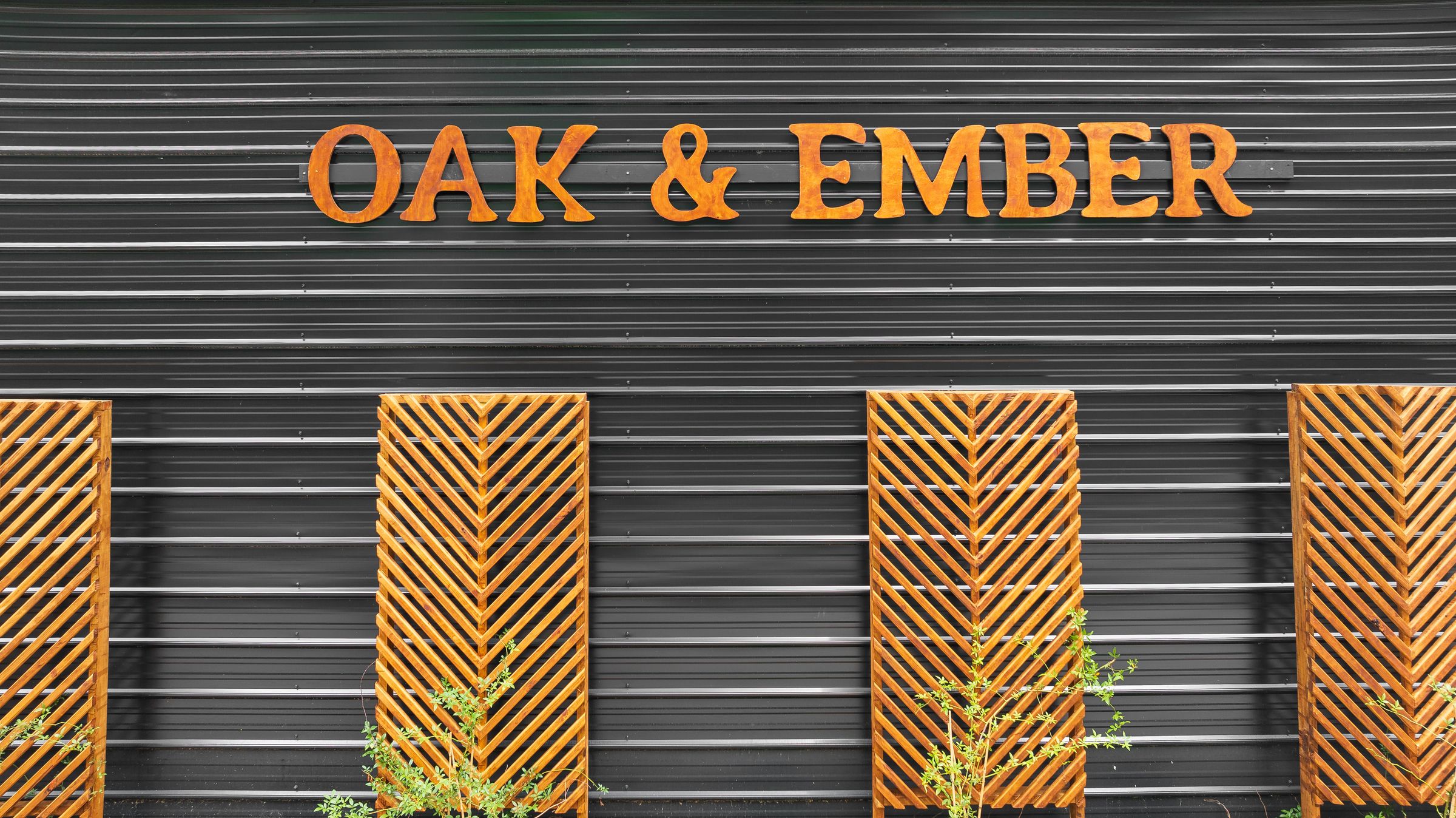 Sign-Oak-&-Ember-Event-Venue-Young-Harris-GA
