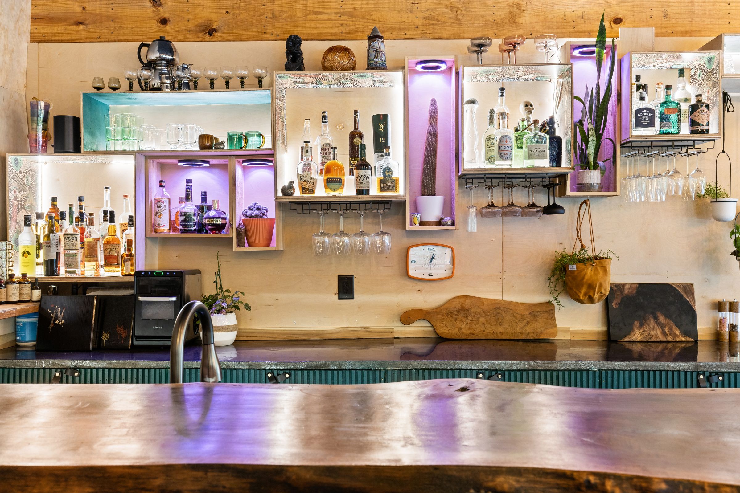 Indoor-Bar-Oak-&-Ember-Event-Venue-Young-Harris-GA