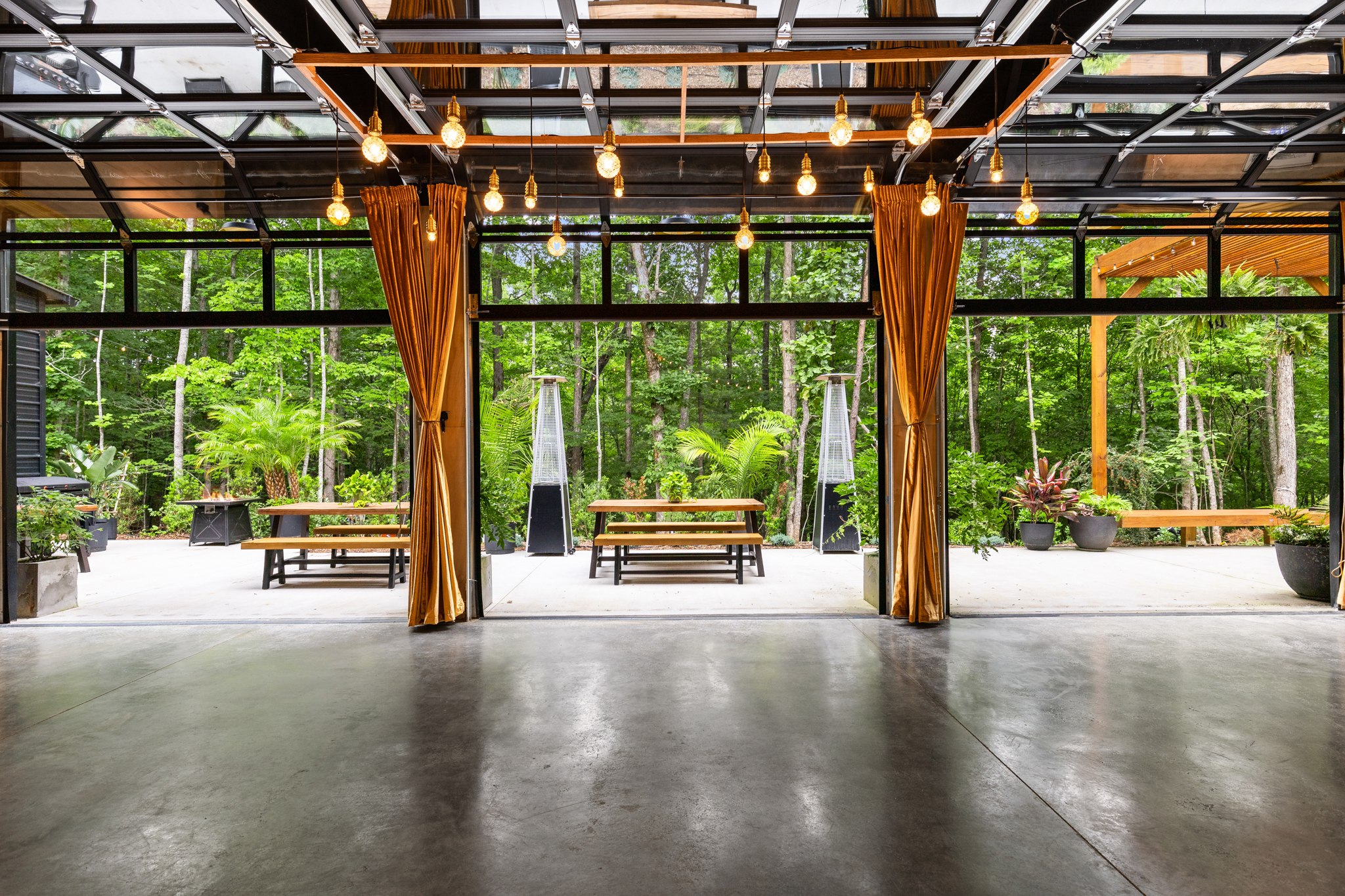 Oak & Ember | Modern Event Venue in Young Harris, Georgia's image