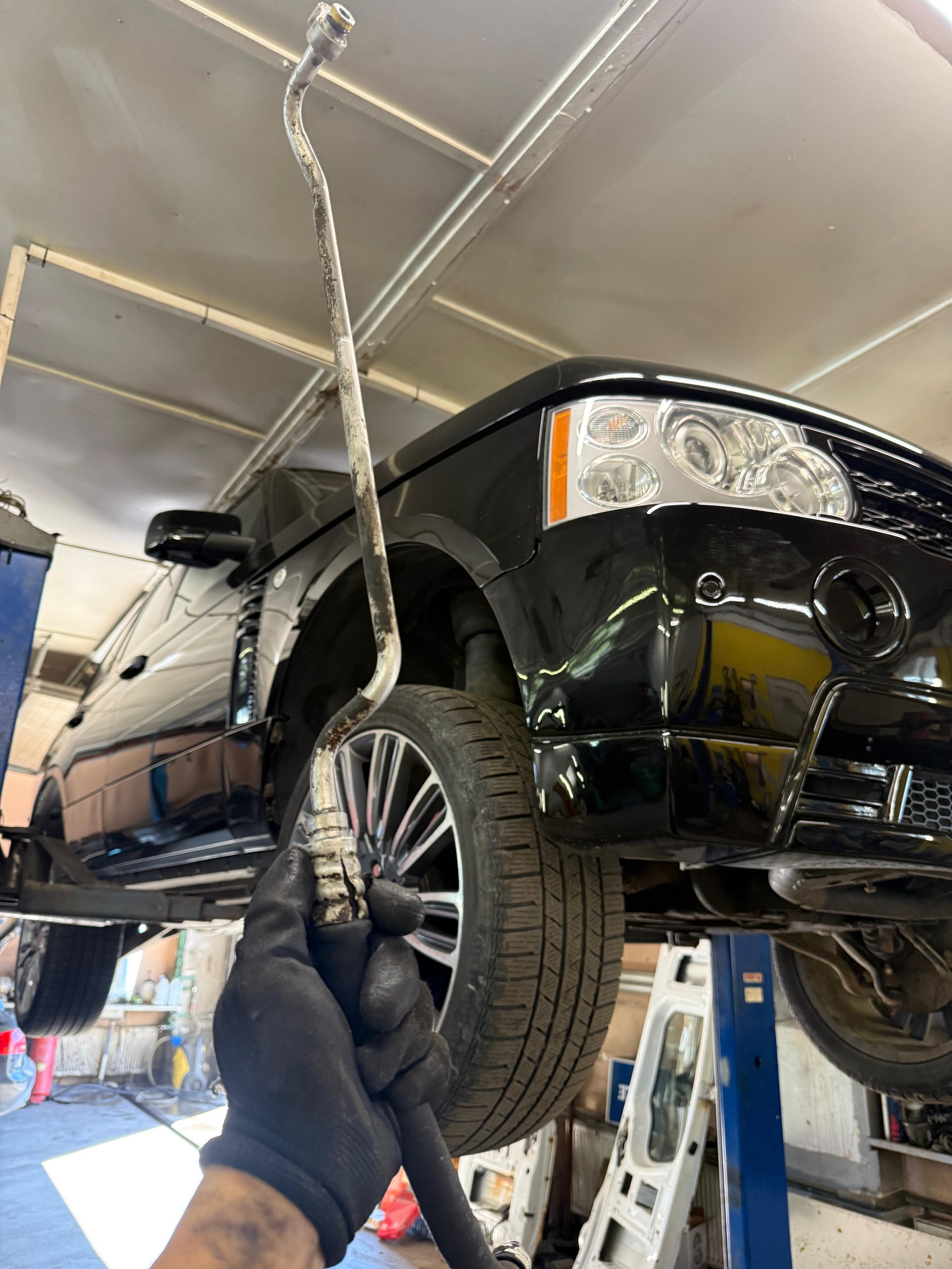 Auto kondicionieru uzpilde un remonts's image