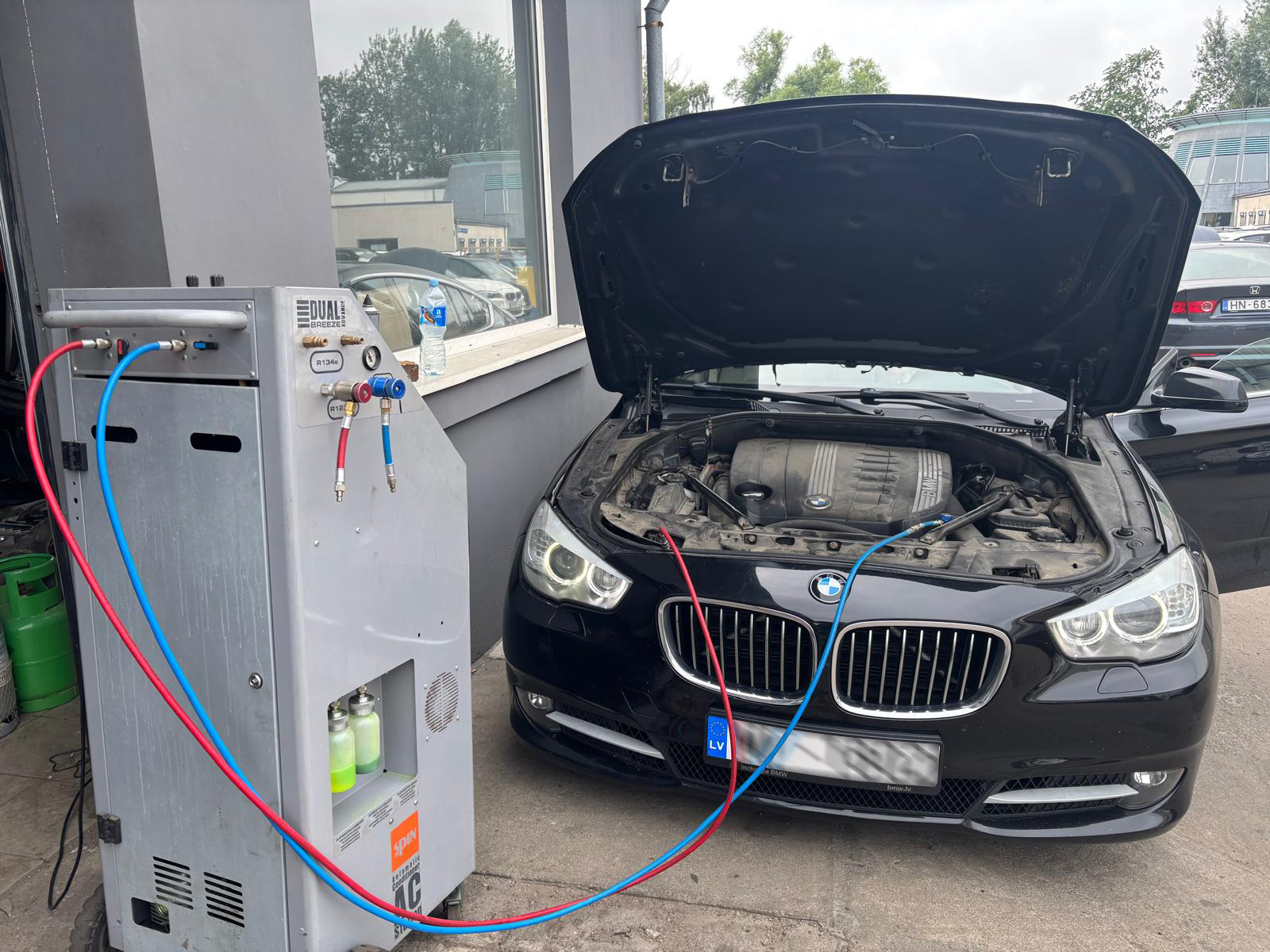 Auto kondicionieru uzpilde un remonts's image